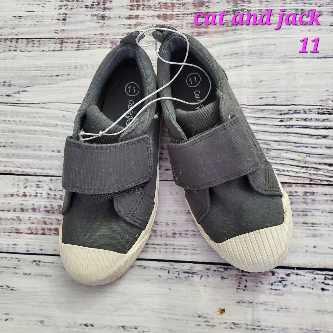 cat and jack grey sneakers - new - size Shoes: Toddler Size 11