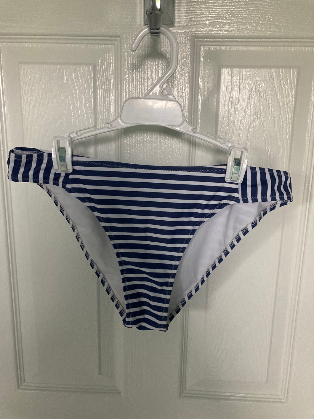 Cupshe swim suit bottoms Bikini navy/white stripe - size Junior Girls M (7-9)