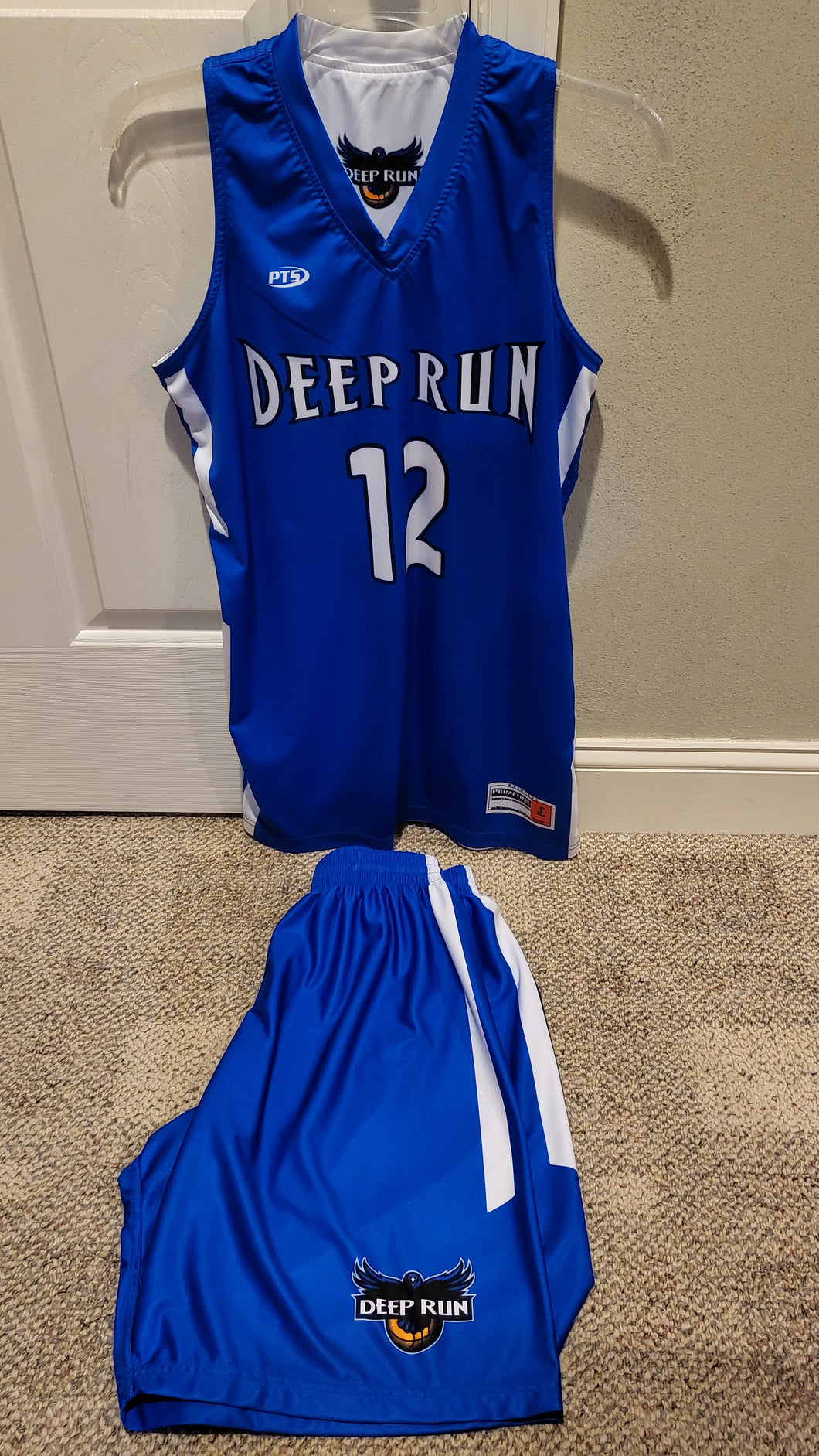 DeepRun Reversible Basketball Jersey&shorts - size Mens S