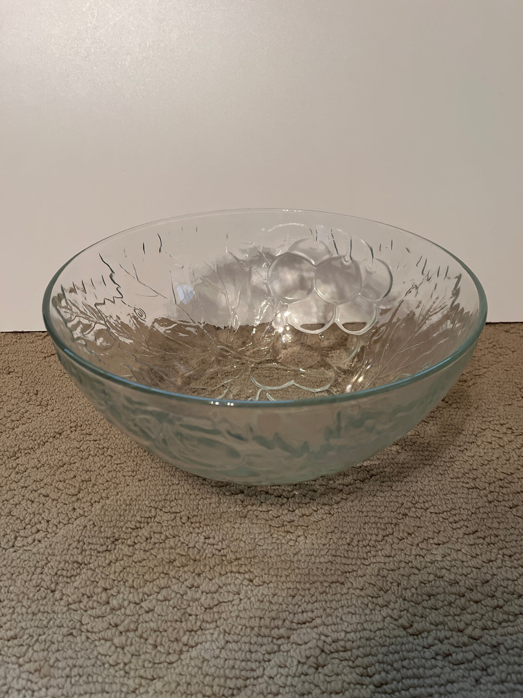 Clear class bowl Grapes leaves design