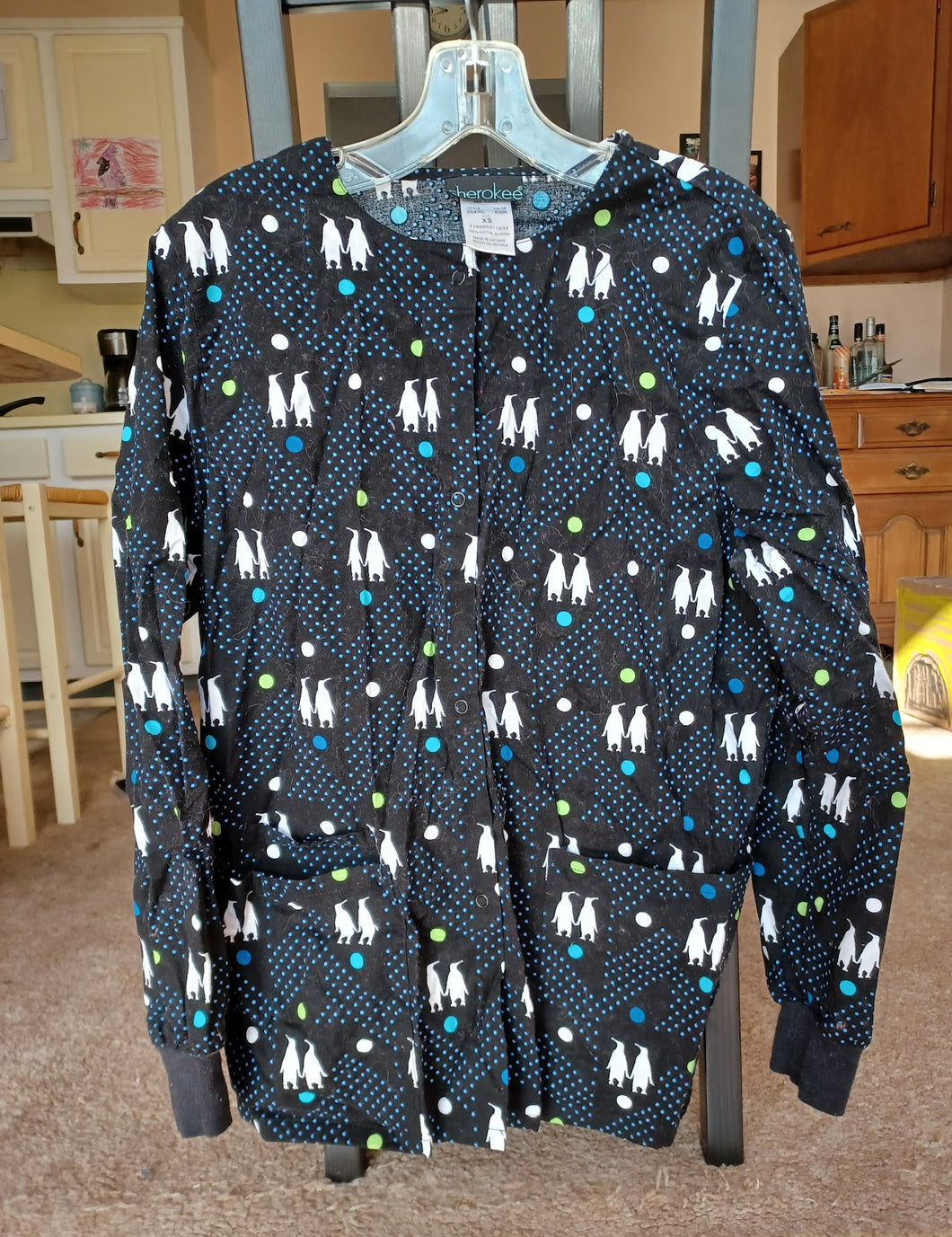 Cherokee LIKE NEW Nursing/Scrub Shirt - size Women XS (0-2)