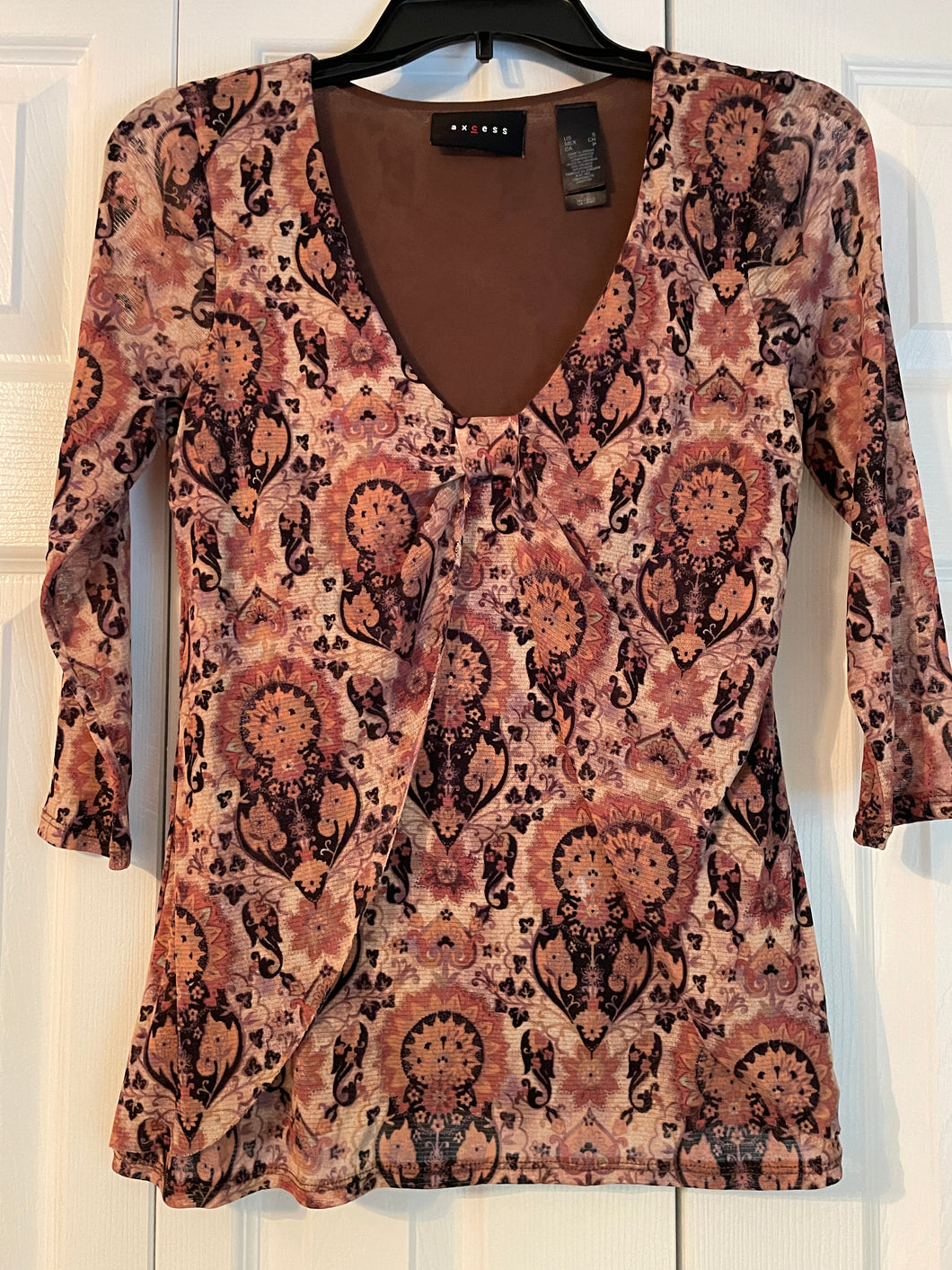 Axcess Quarter Sleeve Blouse - size Women S (4-6)