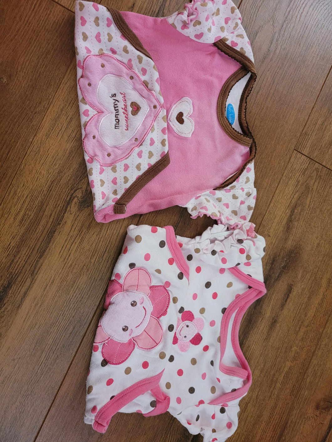 Bon bebe 2-Short Outfits 1-pink w/Hearts - size 3-6 Months