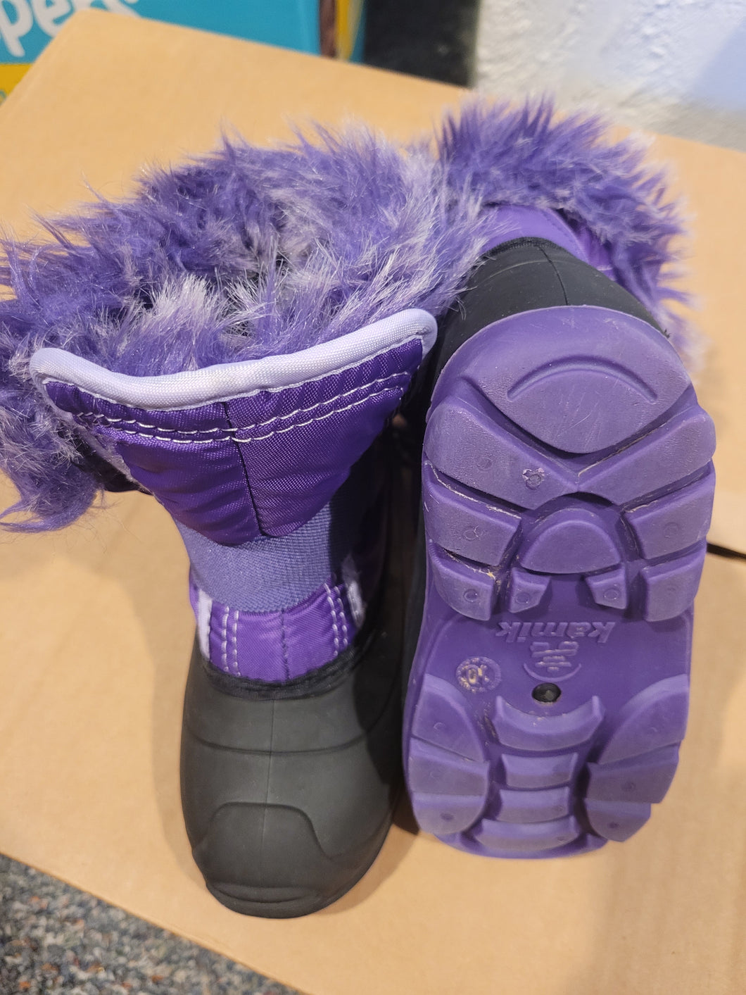 Kamik Purple Lined Snow boots - size shoes-youth   10