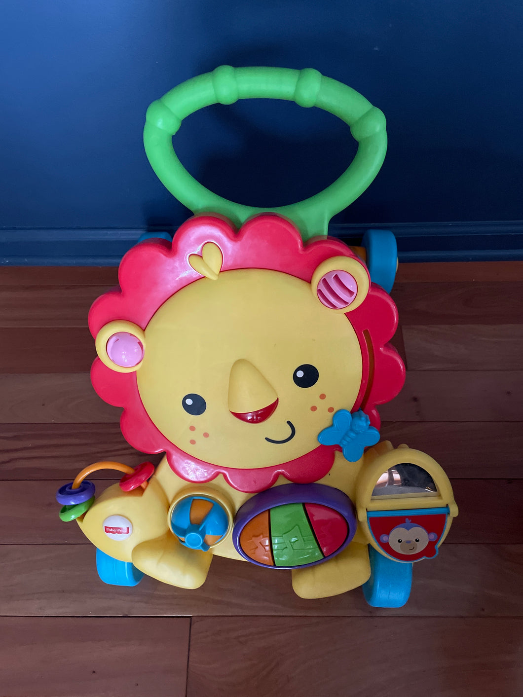 FISHER PRICE LION PUSH TOY/WALKER