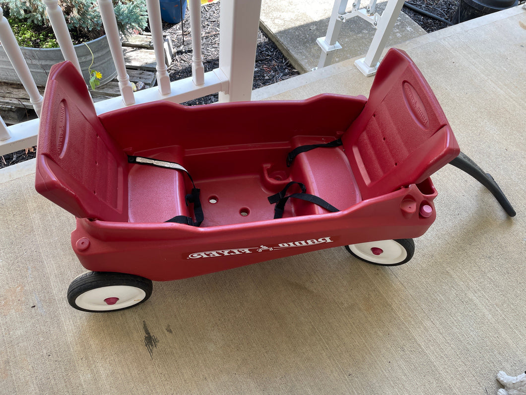 RADIO FLYER 2 SEATER WAGON