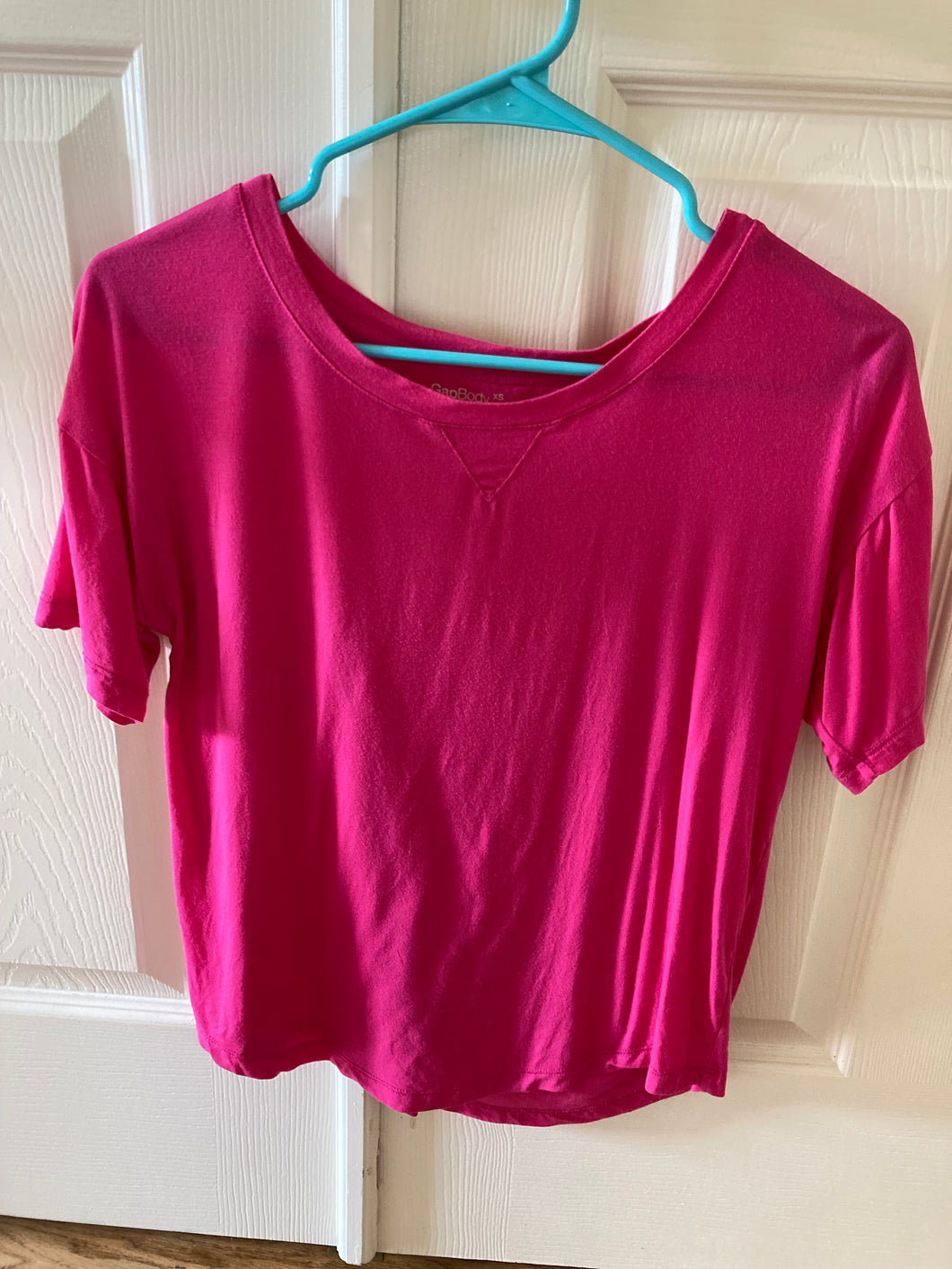 Gap Body Pure Body top Stretchy workout pink - size Women XS (0-2)