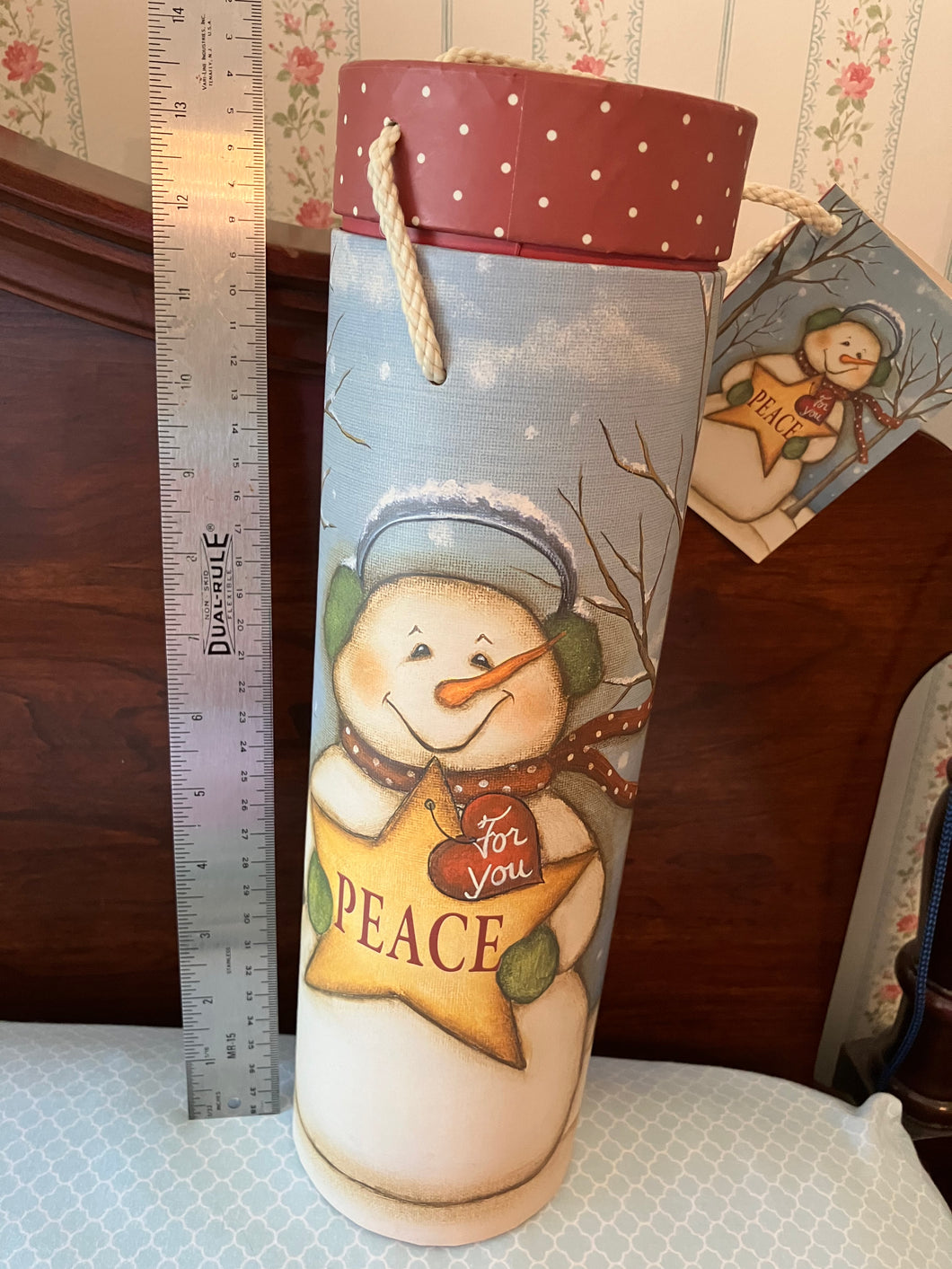 Holiday wine tube w card Snowman hostess gift NEW