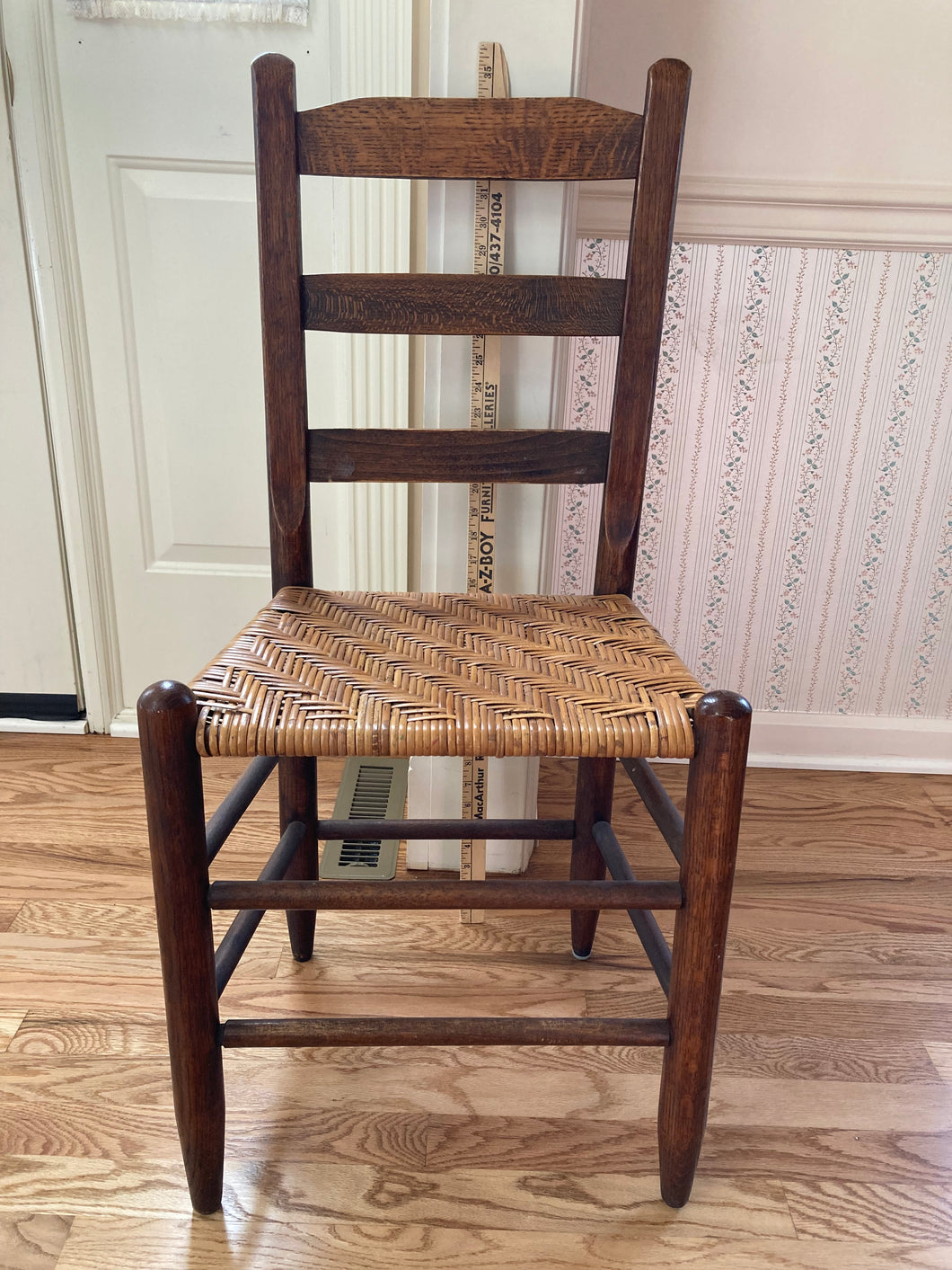 Solid Wood Wicker Chair Ladder Back Side Chair