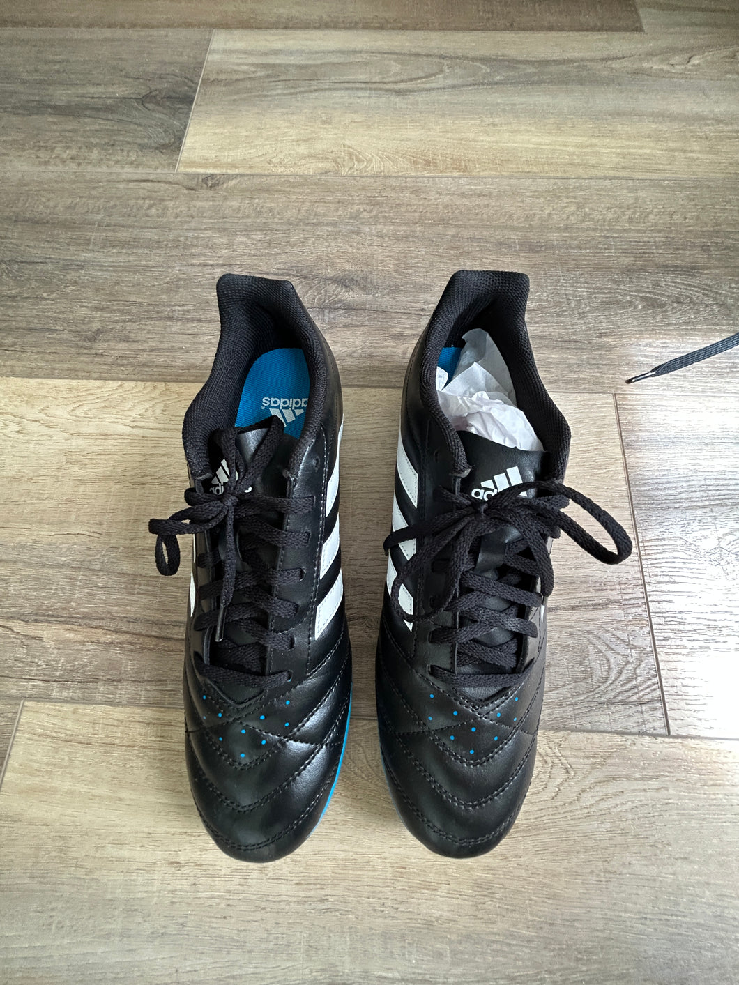 NEW Adidas Soccer Turf shoes - size Shoes-Men 11