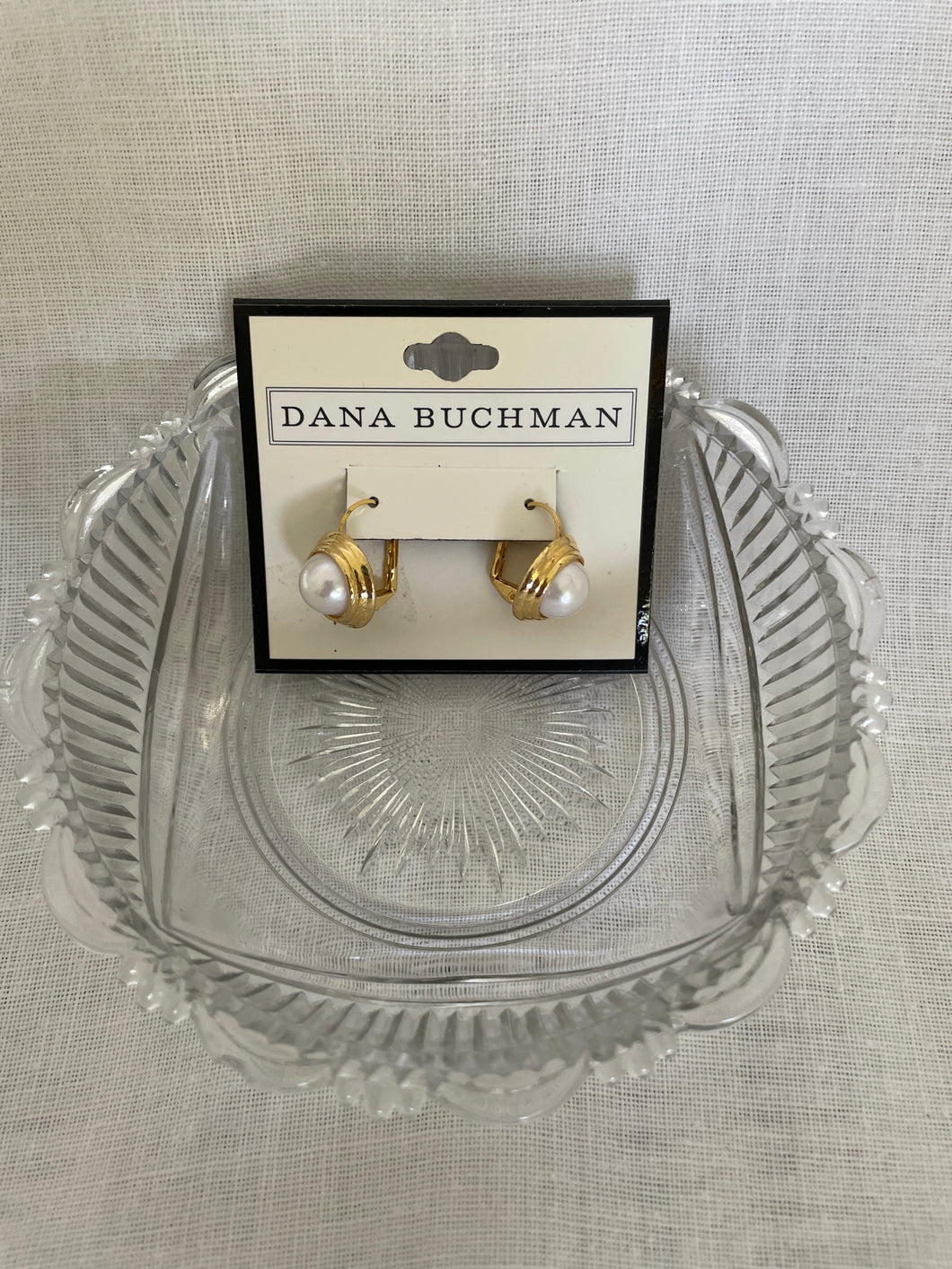 NEW Dana Buchman Pearl / Gold Earrings