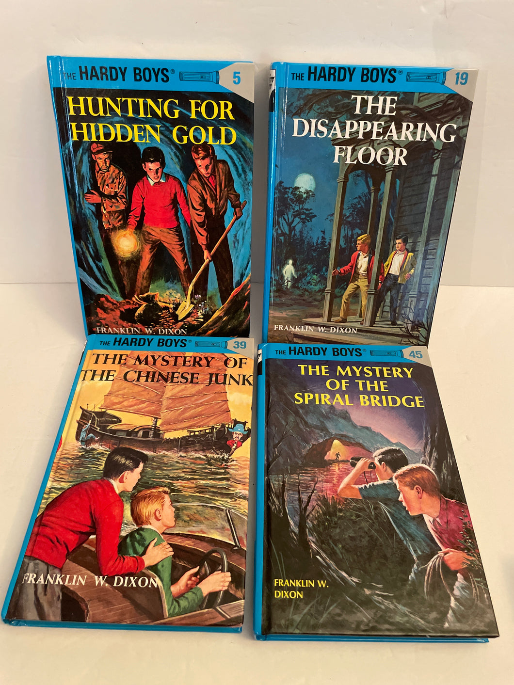 4 HB - Hardy Boys Books 5 / 19 / 39 /45