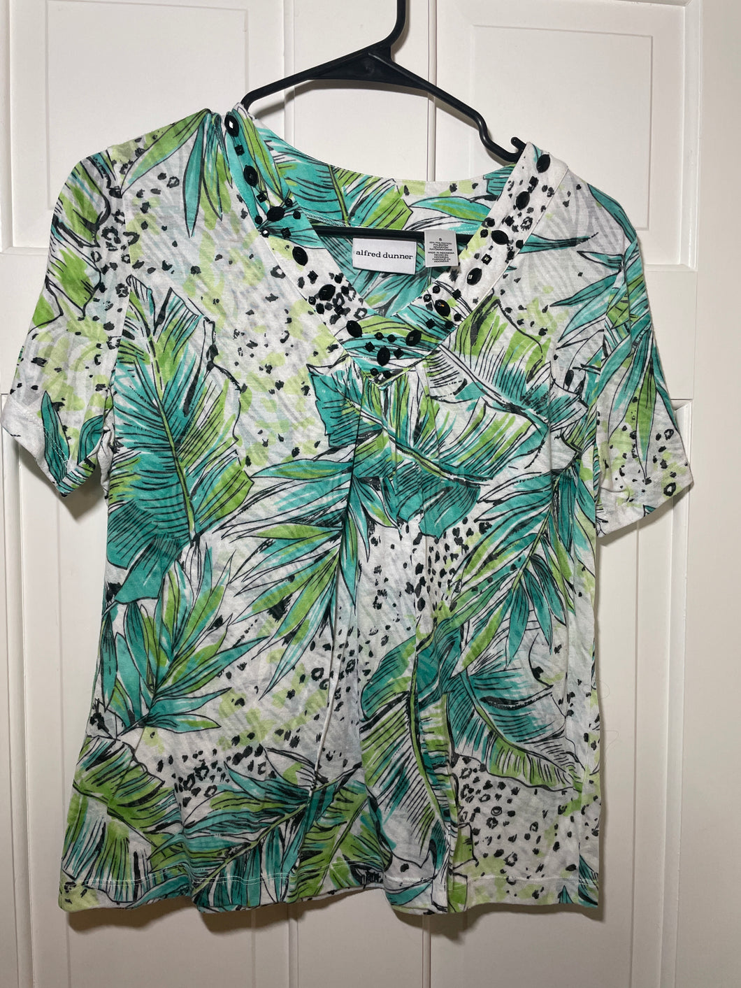 Alfred Dunner Top Green/ Blue Floral - size Women S (4-6)