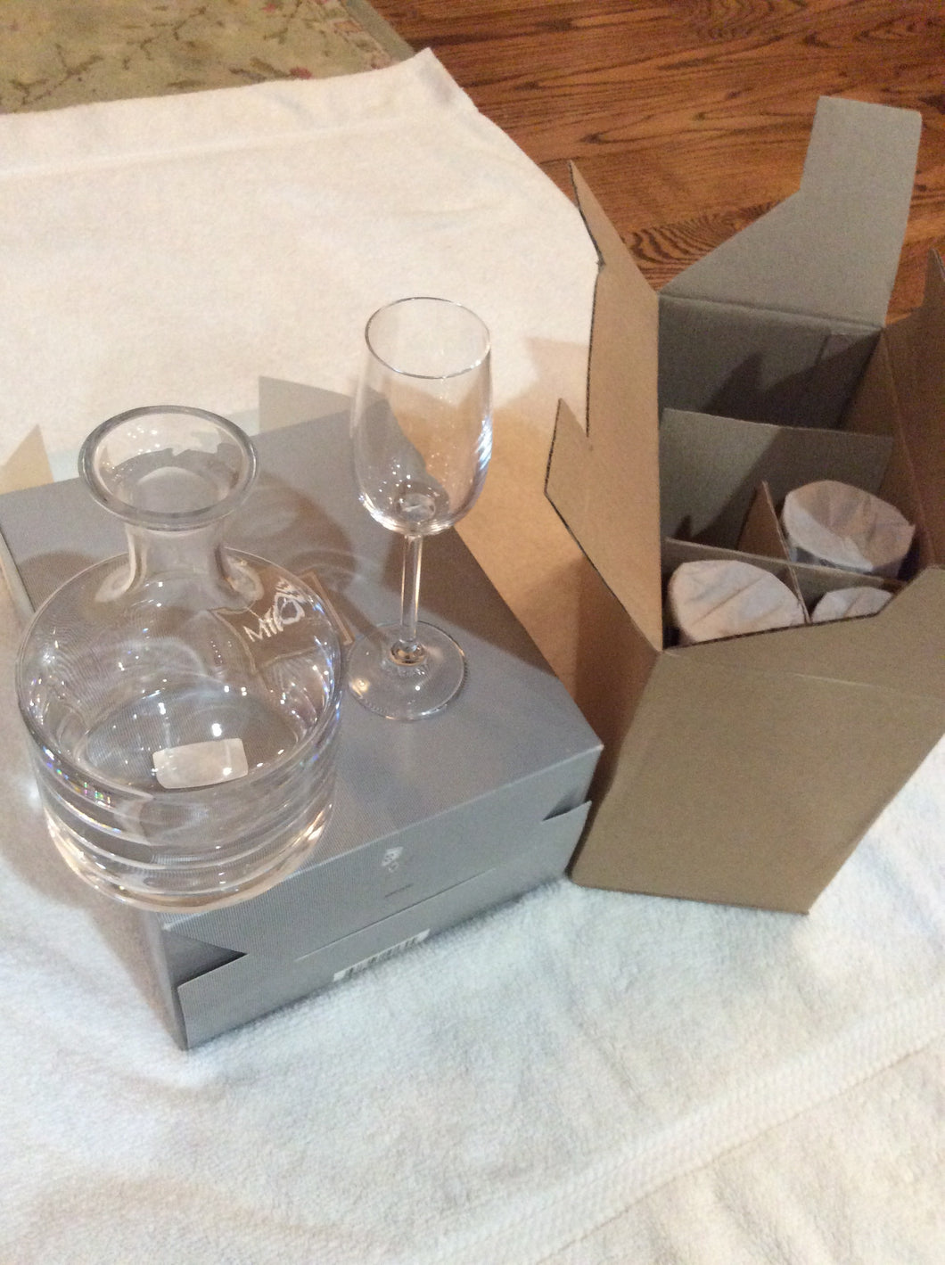 Mikasa cordial set- deca nter & 2 glasses