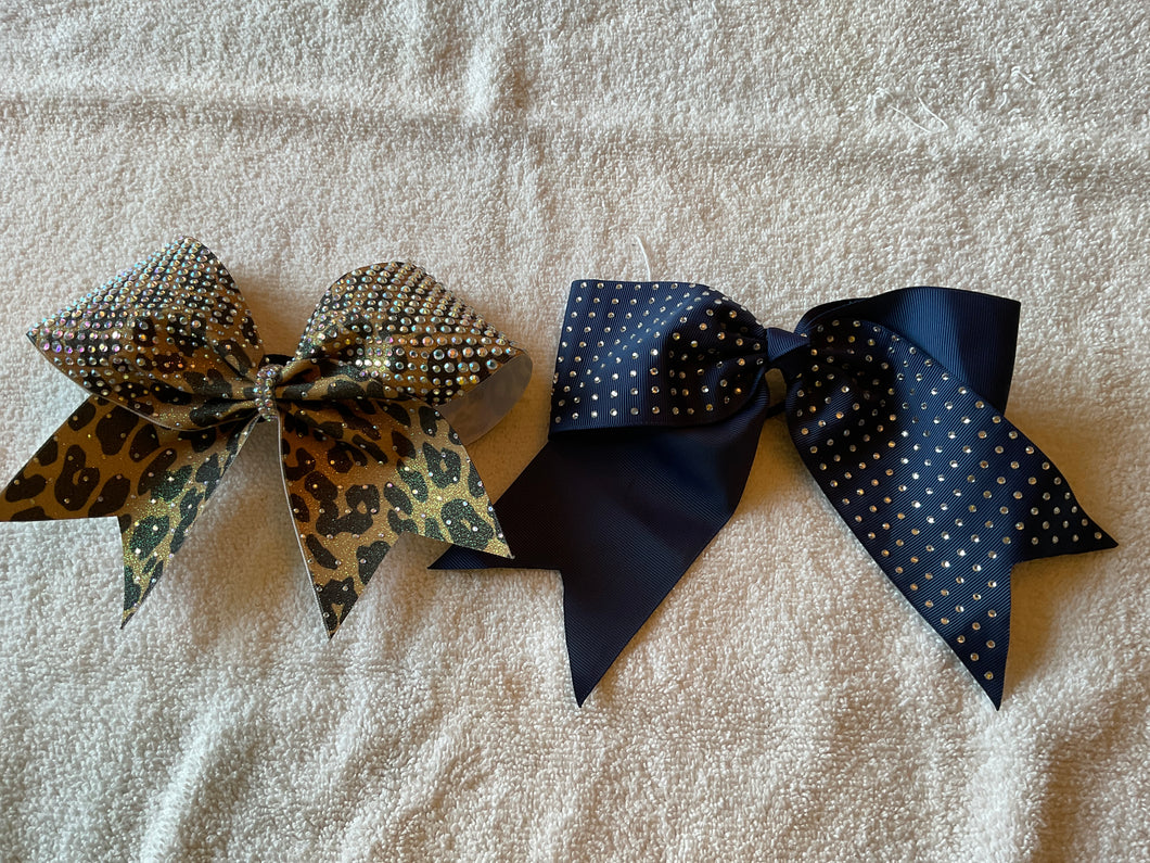 Cheer bows x2- leopard Comp bow & nvy rhine pra