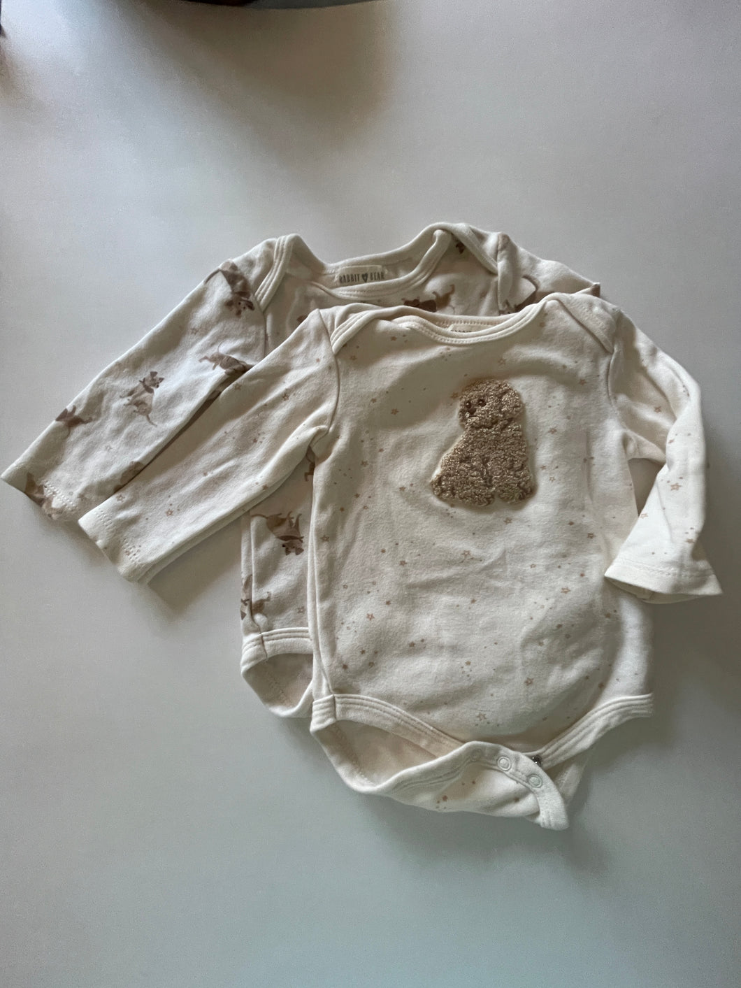 Rabbit & Bear organic 2 onesies like new - size 3-6 Months