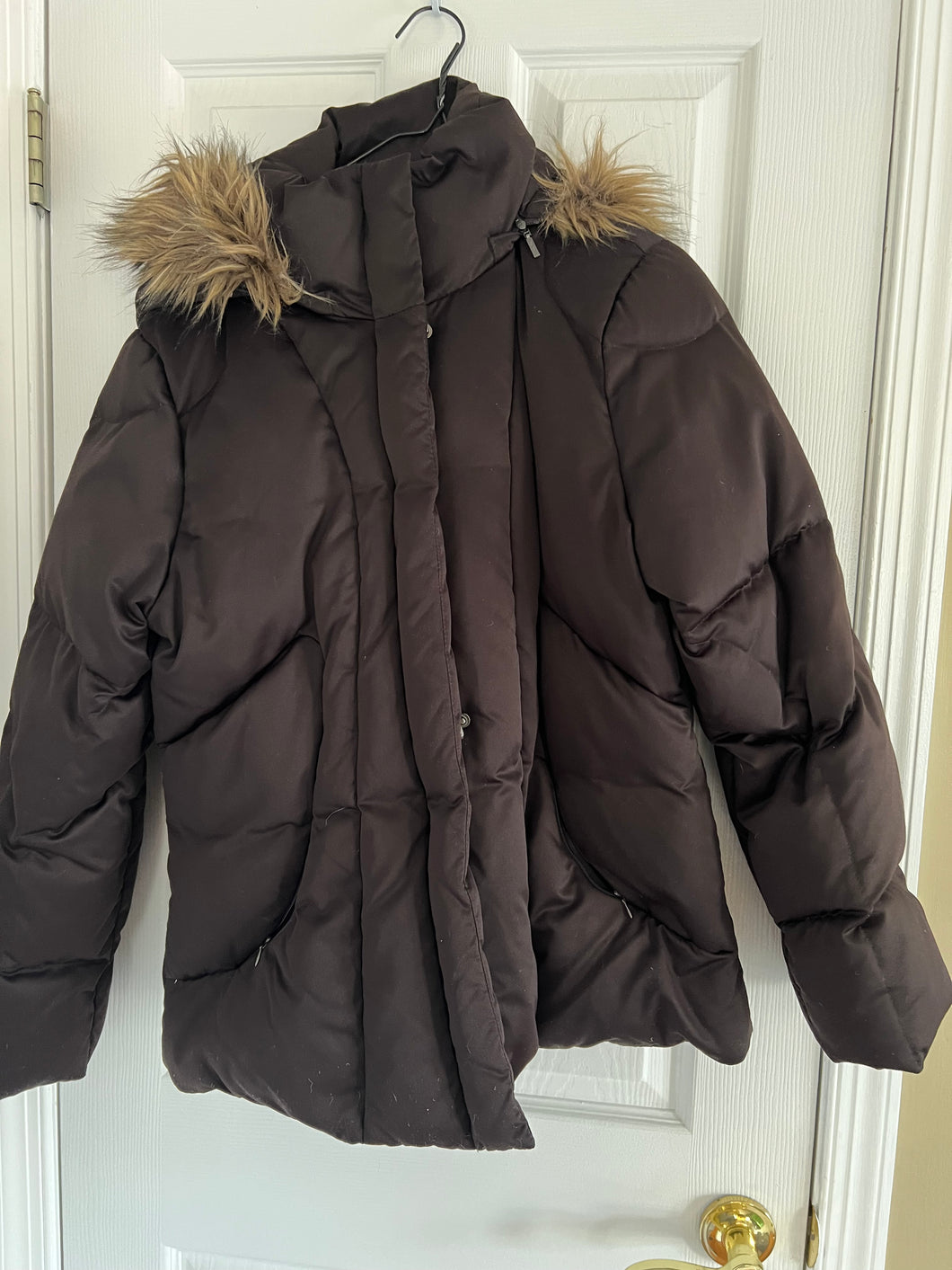 Calvin Klein Puffer Coat Brown-Fur on hood - size Women XL (14)