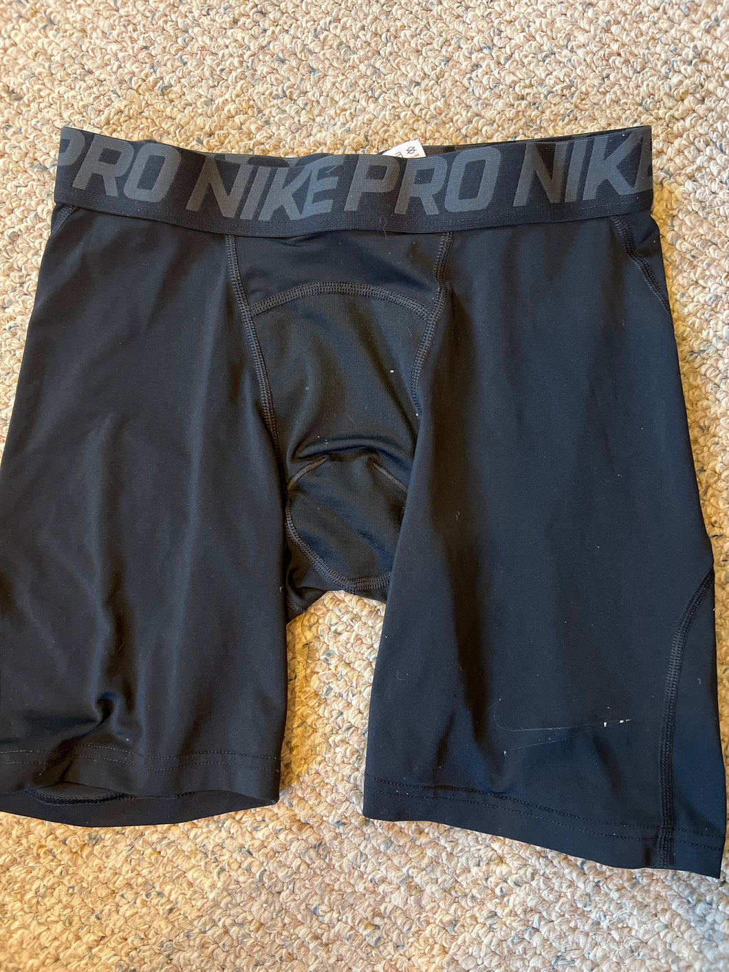NIKE PRO TIGHTS BLACK - size Junior Girls S (3-5)