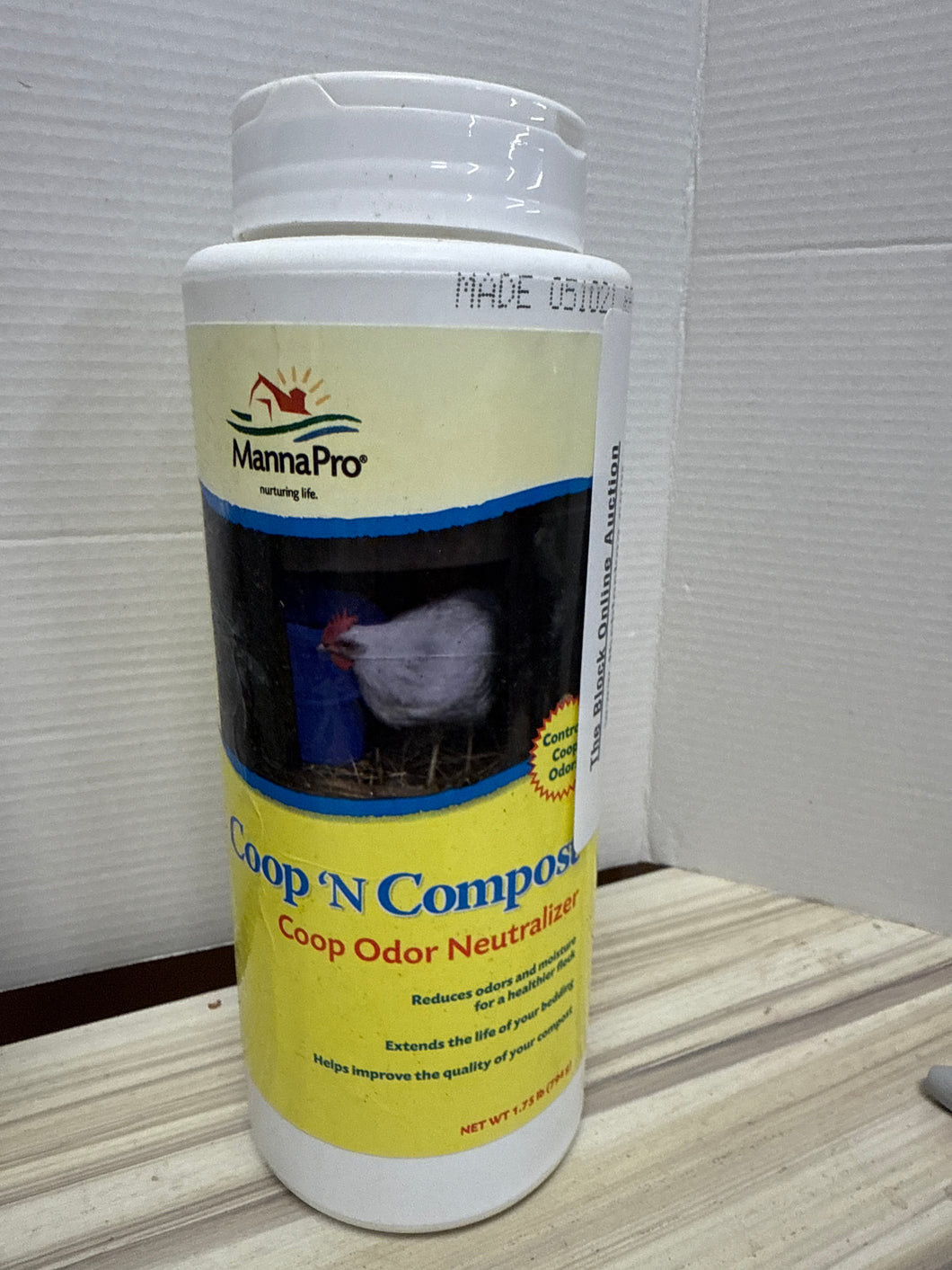 new! COOP N COMPOST ODOR NEUTRALIZER