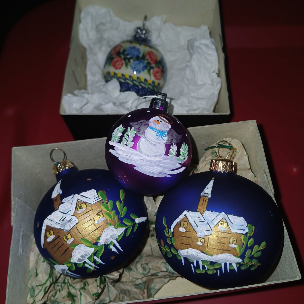 3 HAND PAINTED GLASS & 1 PORCELAIN CHRISTMAS