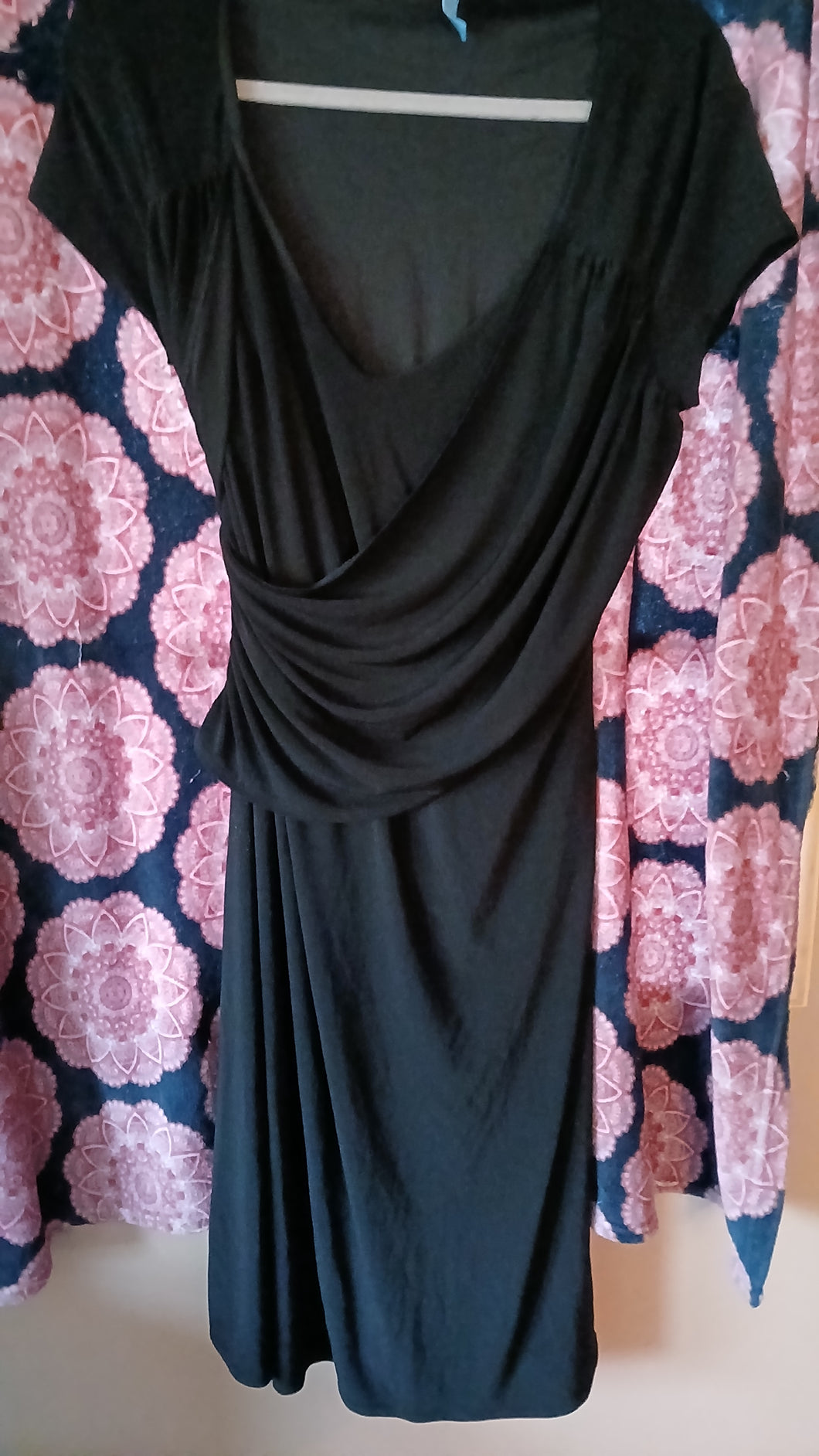 BLACK WRAP LOOK DRESS - size Women XL (14)