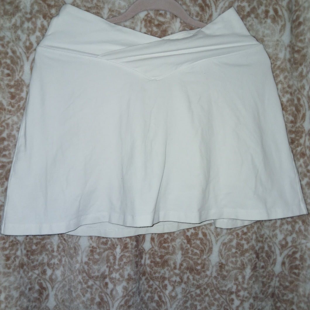 PINK WHITE SKORT - size Junior Girls L (11-13)