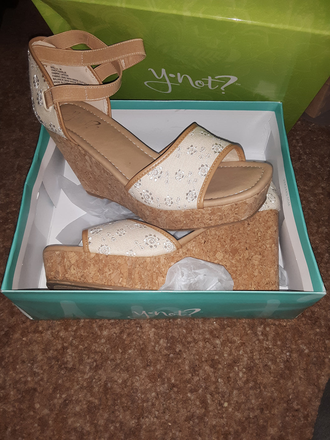 NEW SIZE 11 TAN EYELET WEDGE SANDALS - size Shoes-Women 10
