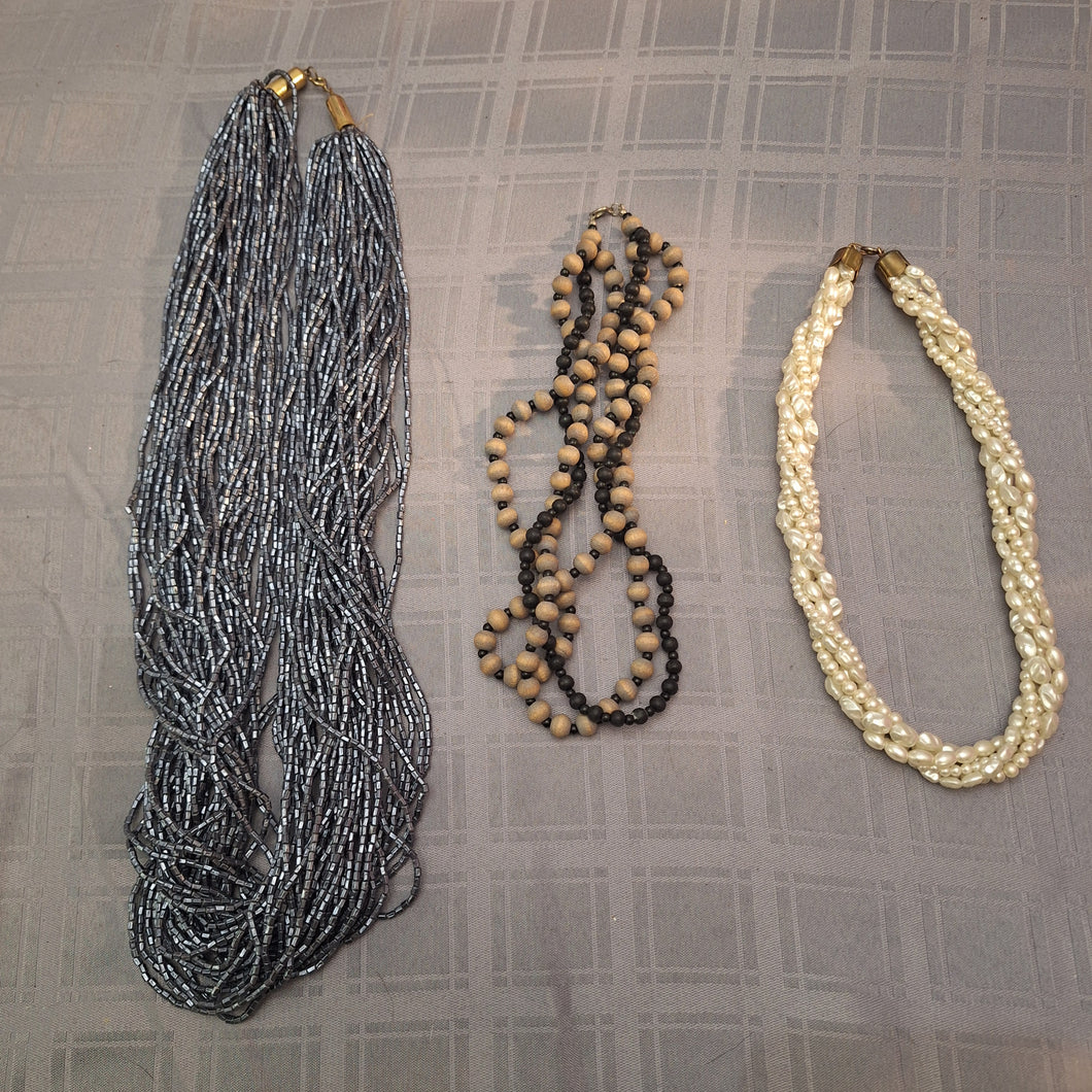 3 BULKY NECKLACES SILVER BEADS PEARL