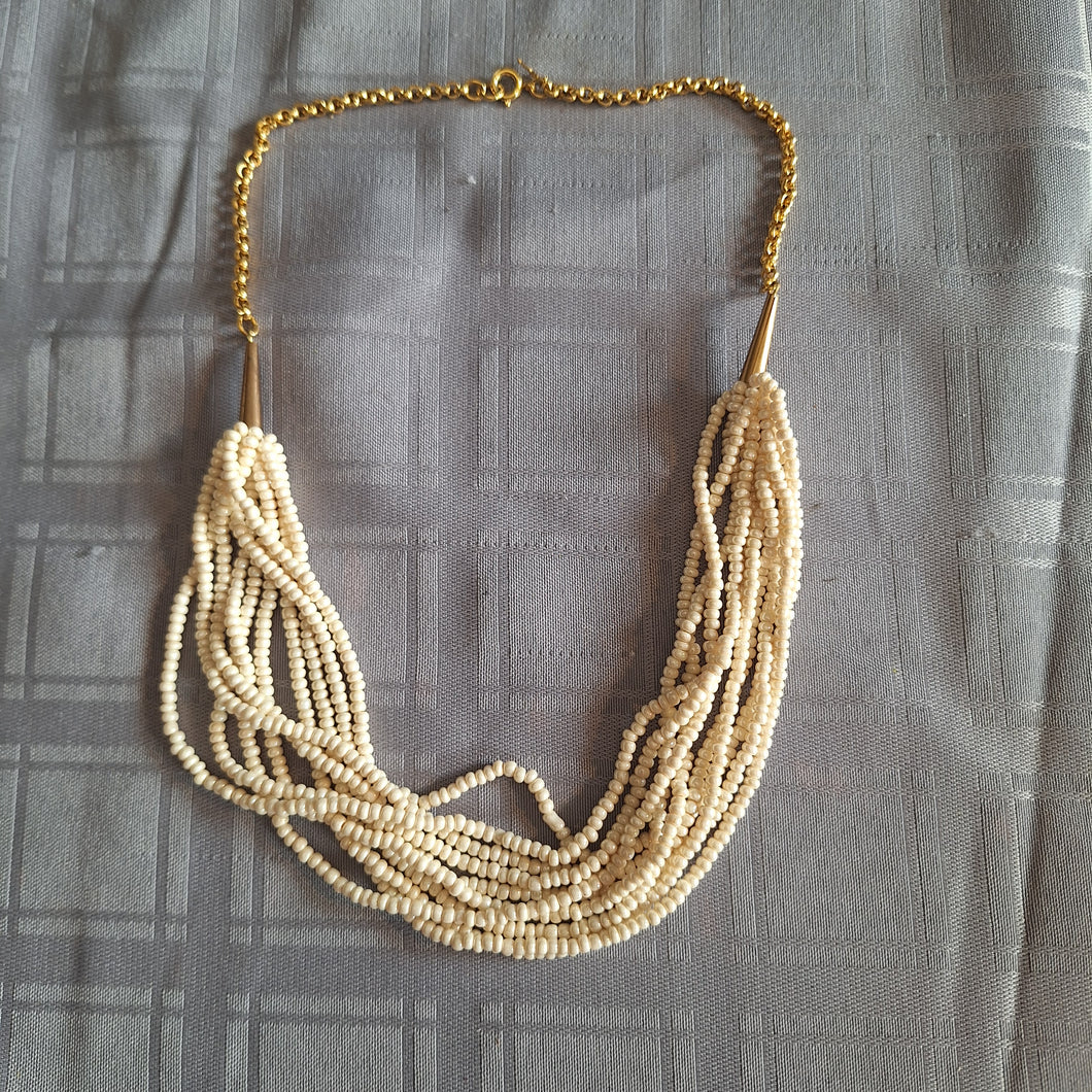 10 STRAND SEED BEAD WHTE 20 NECKLACE