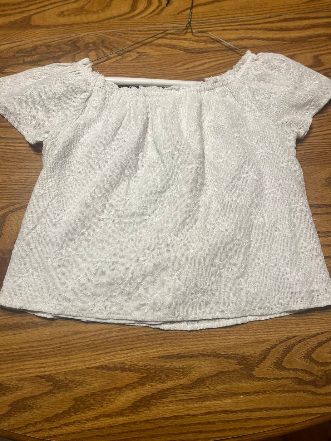 11/12 Abercrombie white S/S shirt - size Kids 11