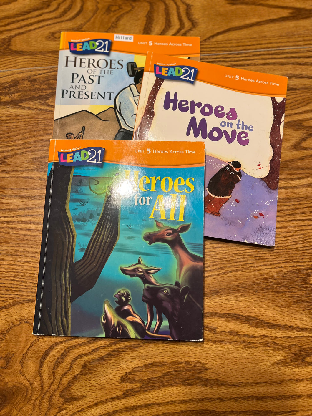 3 Lead 21 Unit 5 book All about Heroes