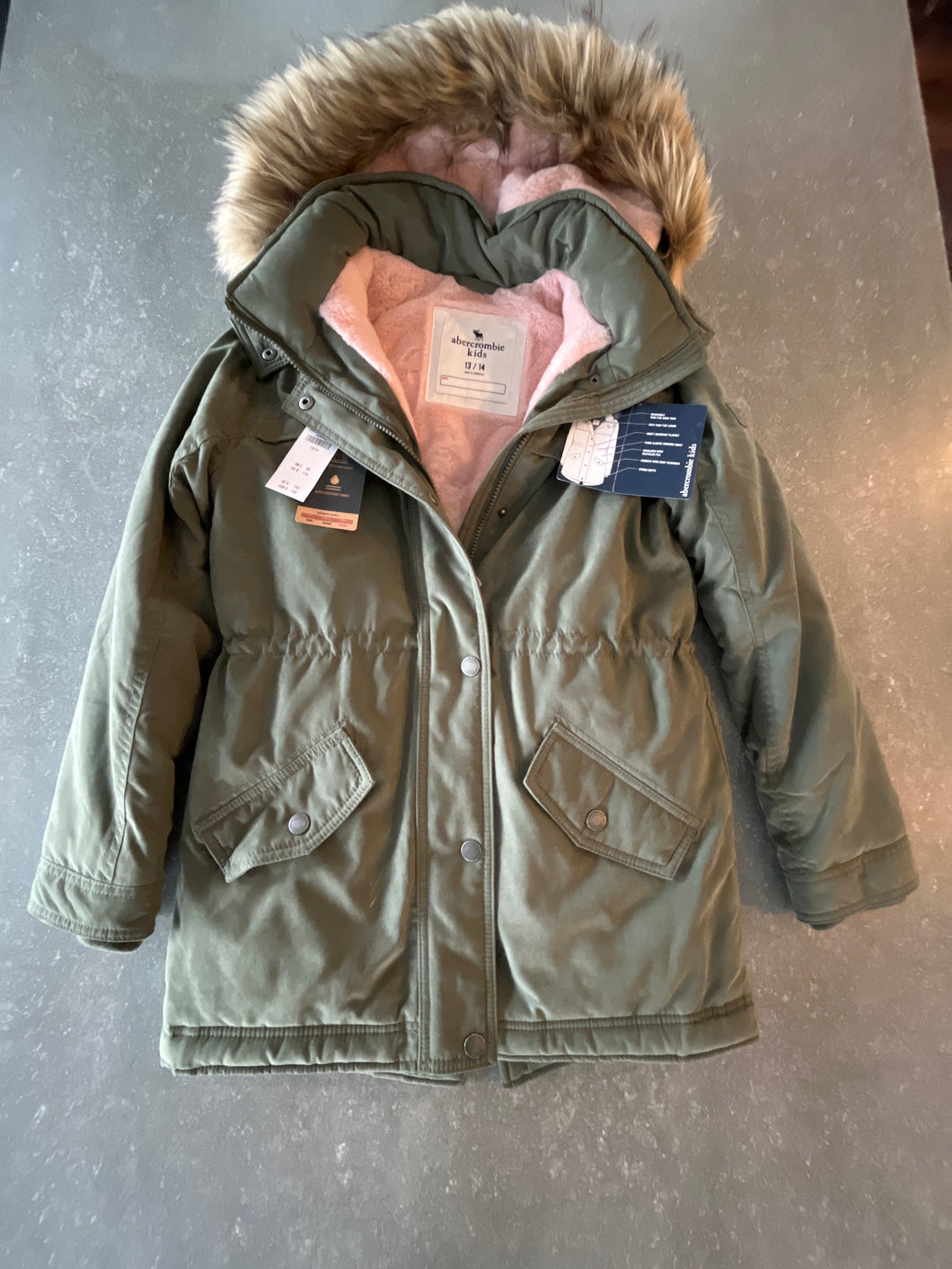 NWT Abercrombie Parka NEW army green warm - size Kids 14