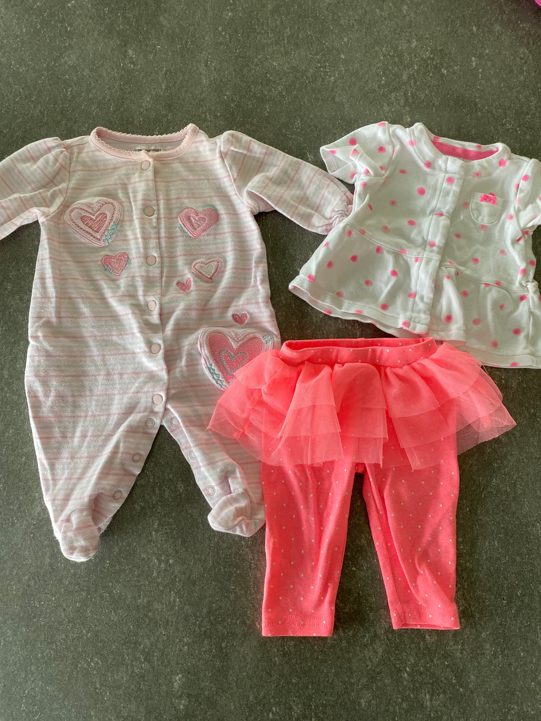 Set of 3 wht/pink sleeper, ruffle pants - size 3 Months