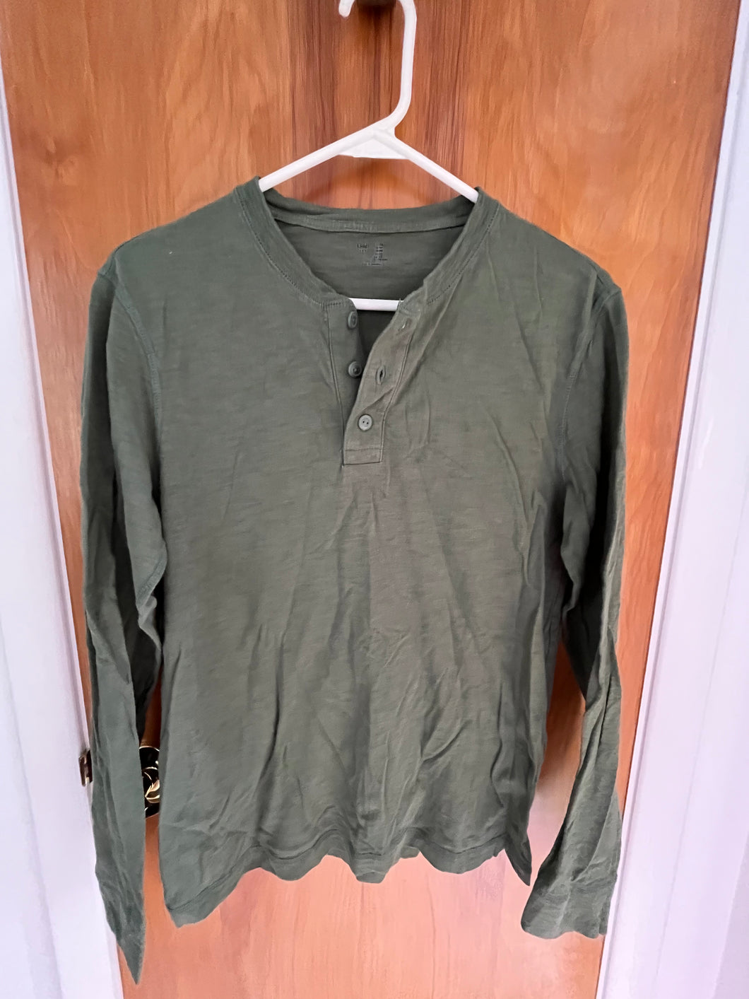Gap green Henley shirt - size Mens XS