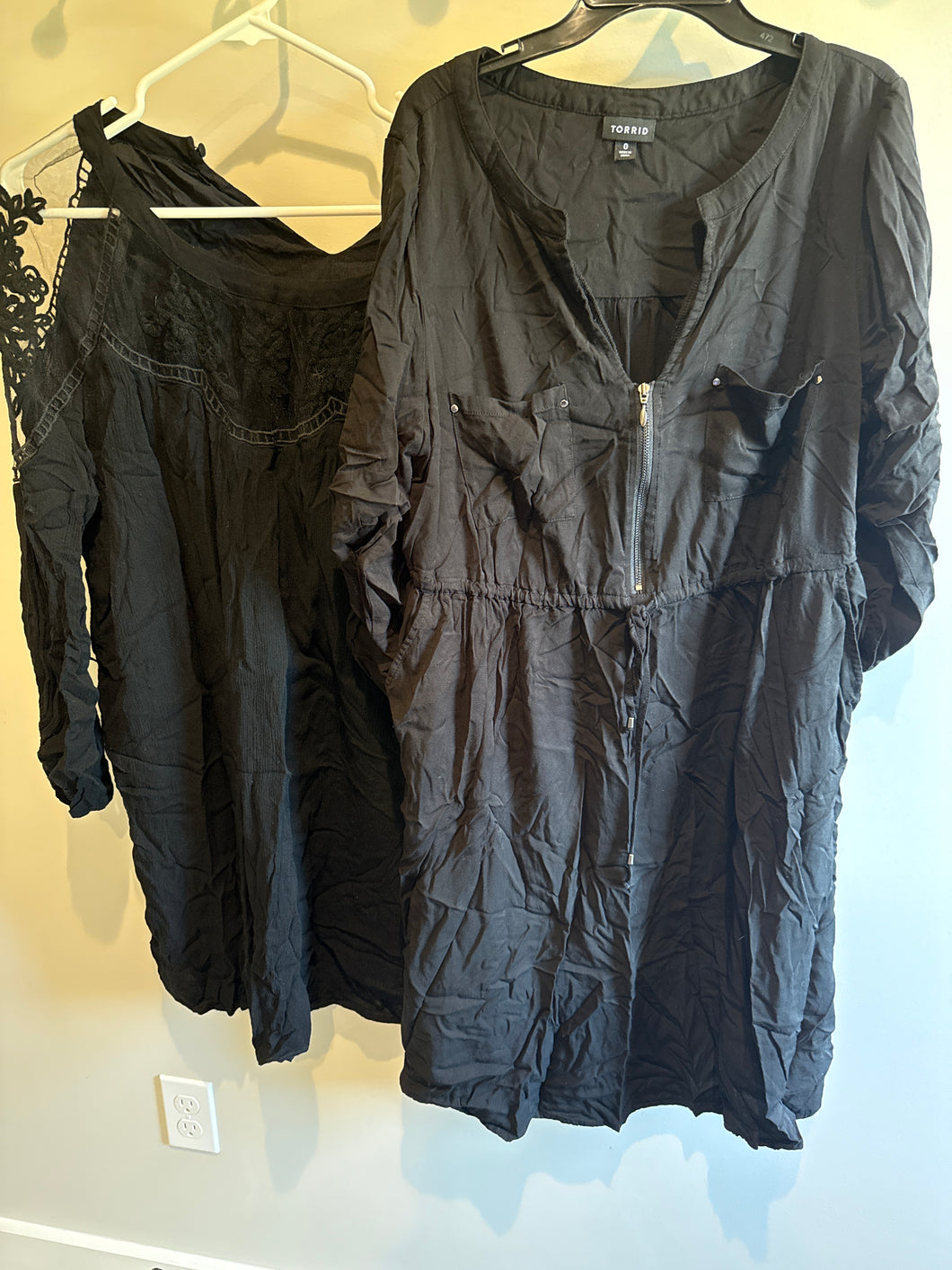 Set of 2 black dresses - size Women XL (14)