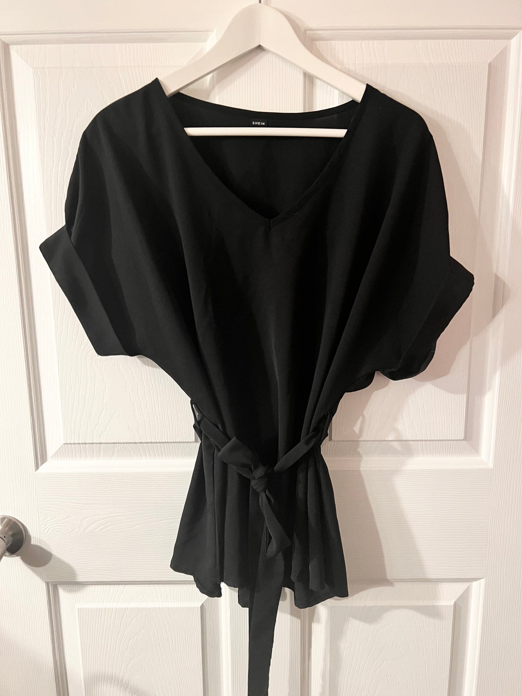 Black short sleeve blouse with tie - size Women S (4-6)