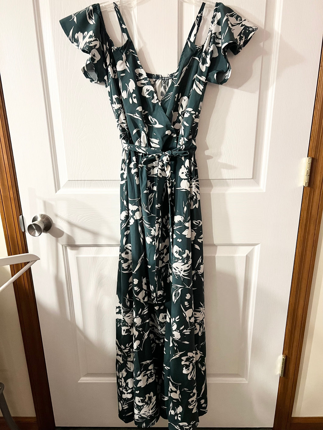 SHEIN Green Floral off shoulder flowy dress - size Women L (12)