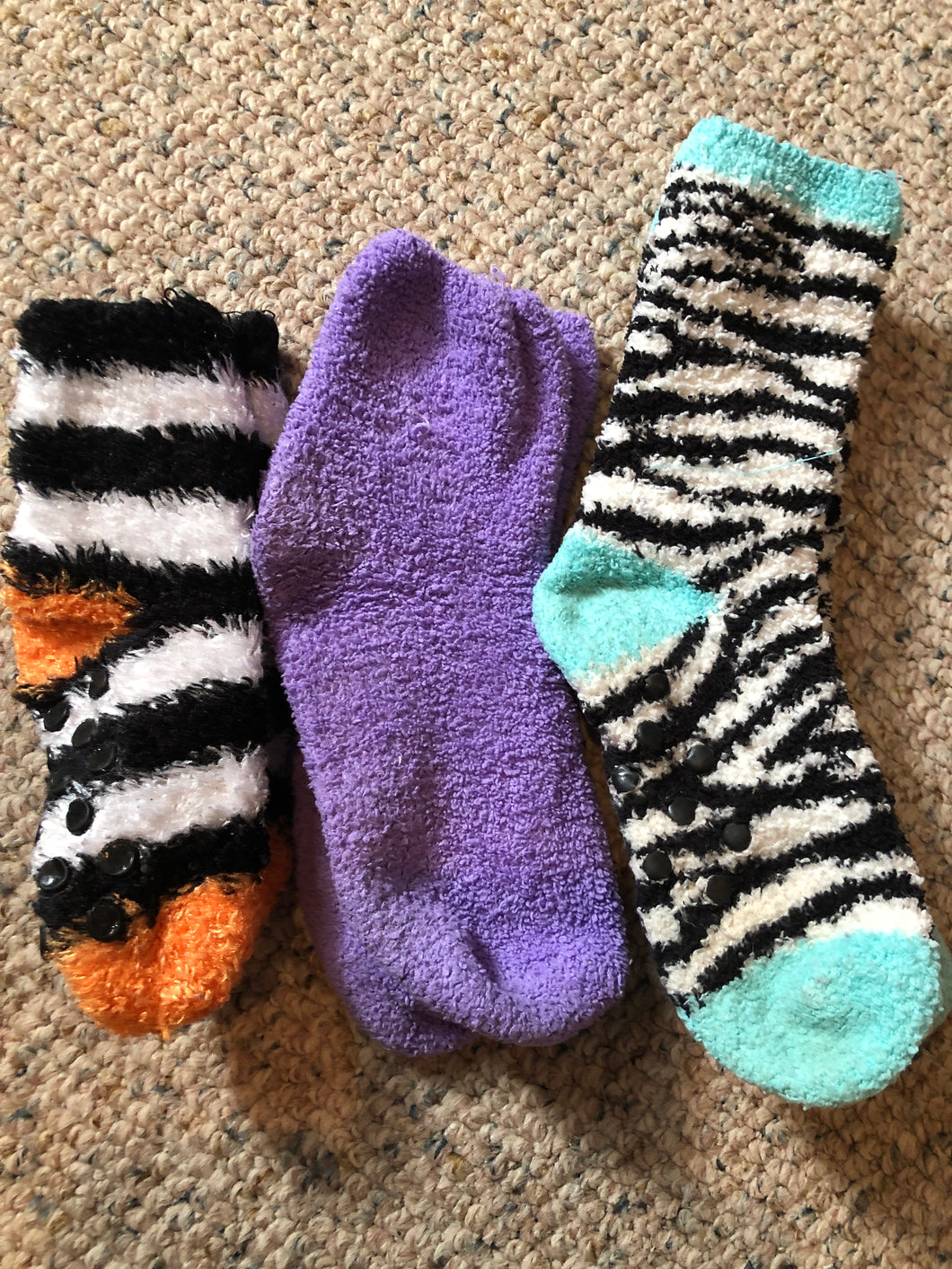 FUZZY SOCKS-LOT OF 3 VAROUS