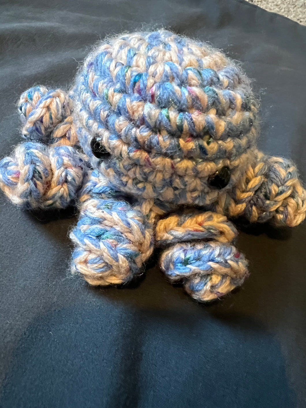 CROCHETED OCTOPUS BLUE/TAN