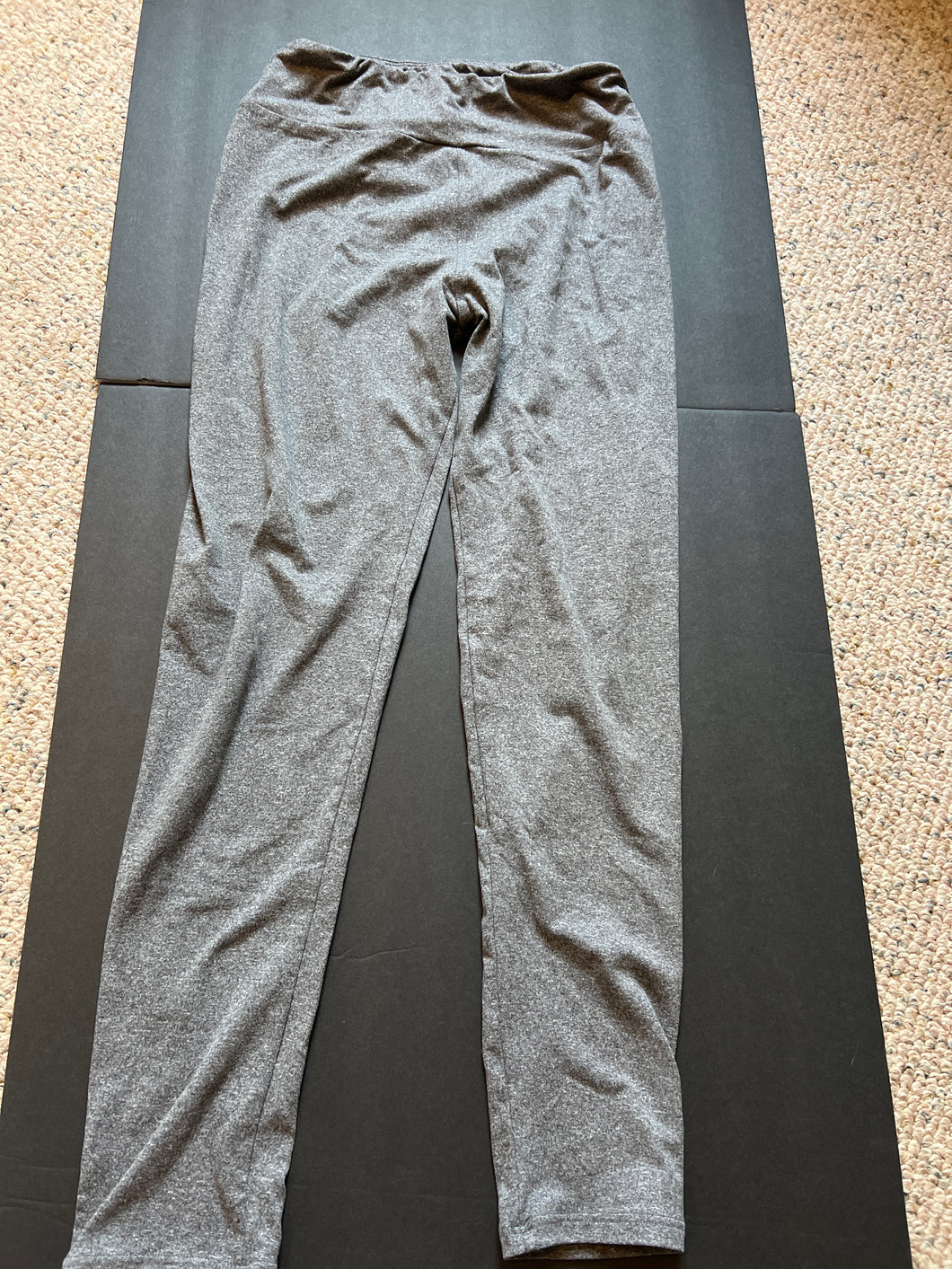 LULAROE TIGHTS GRAY - JUNIOR ONE SIZE - size Junior Girls S (3-5)