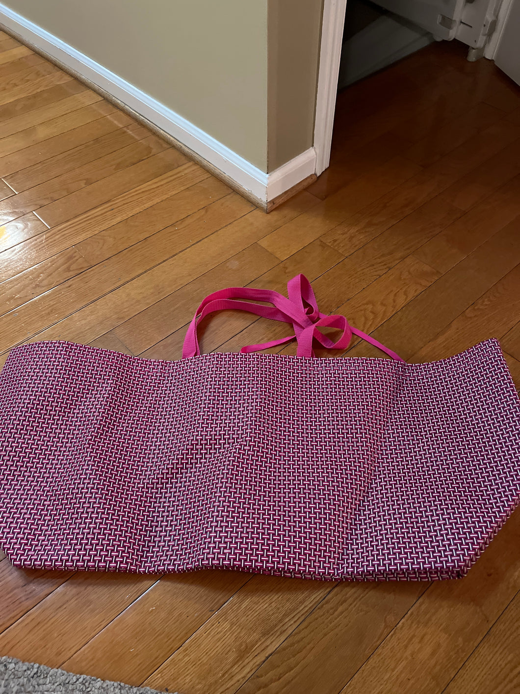 LARGE PINK WOVEN BAG PINK/BLACK/WHITE