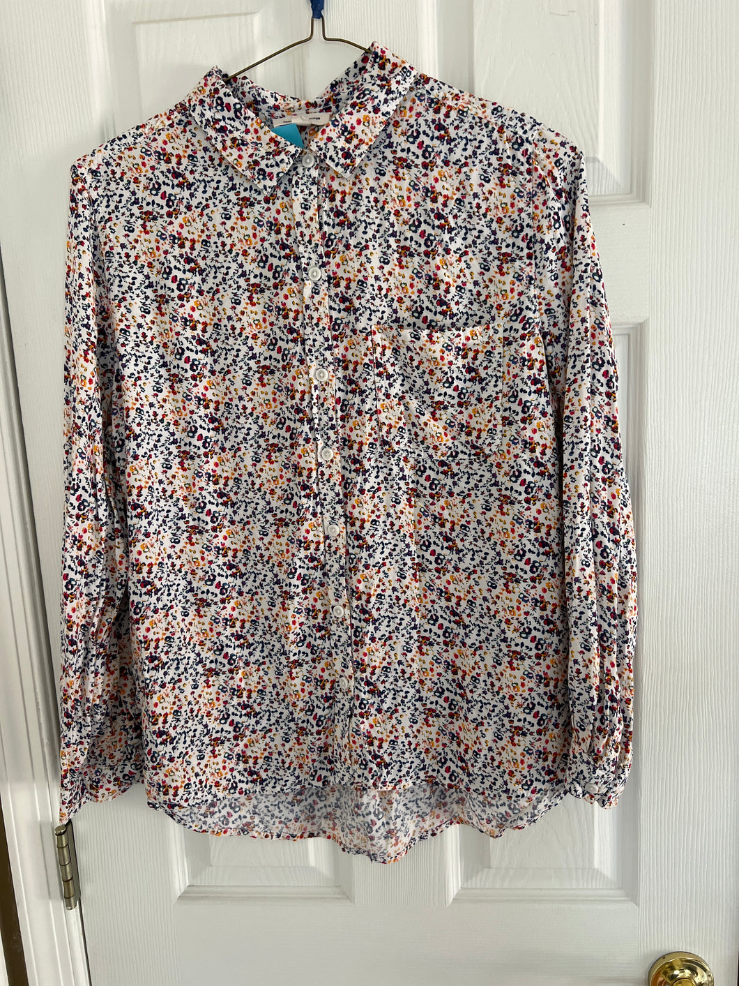 BEACH LUNCH LOUNGE SHIRT LG SLV - WHITE W/FLOWERS - size Women XL (14)