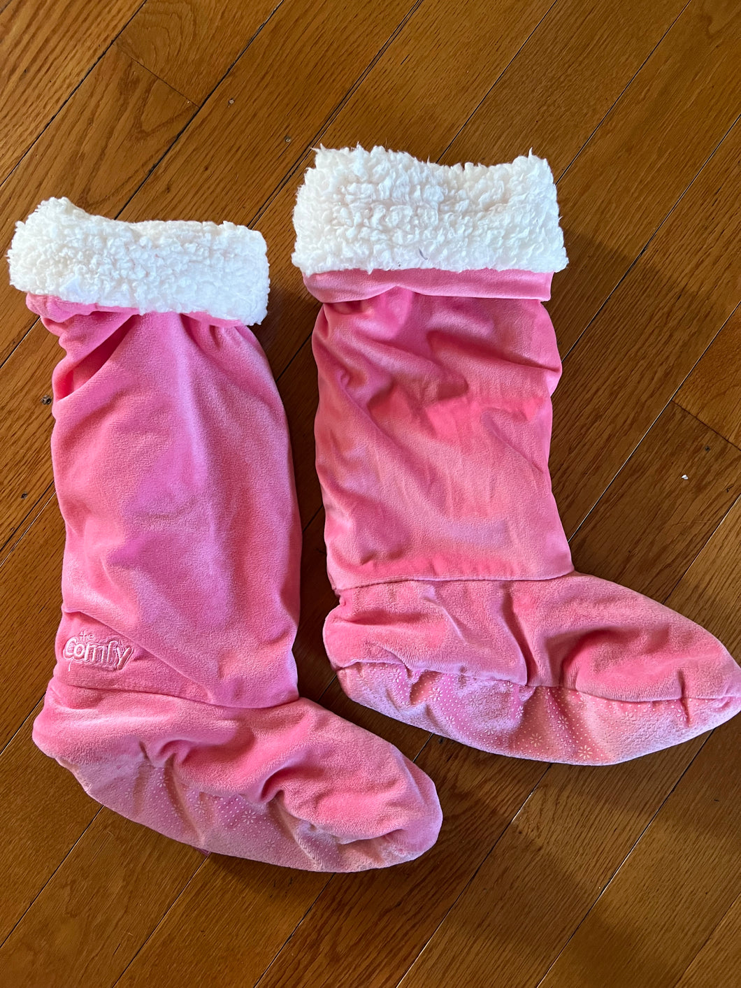 The Comfy - Boot Slipper Pink/White - size Shoes-teen 8