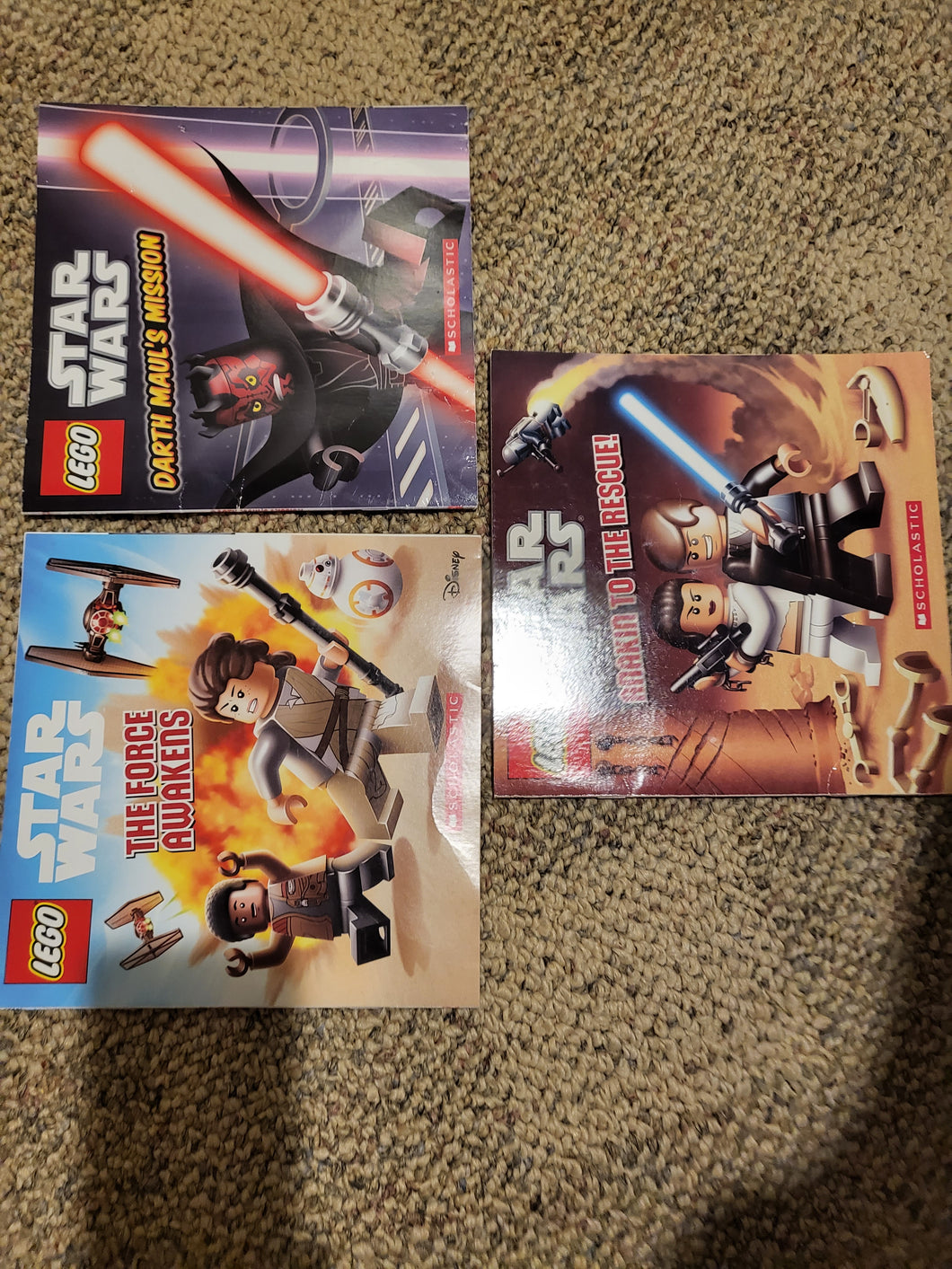 3 Lego StarWars Pix Bks TheForceAwakens, Darth