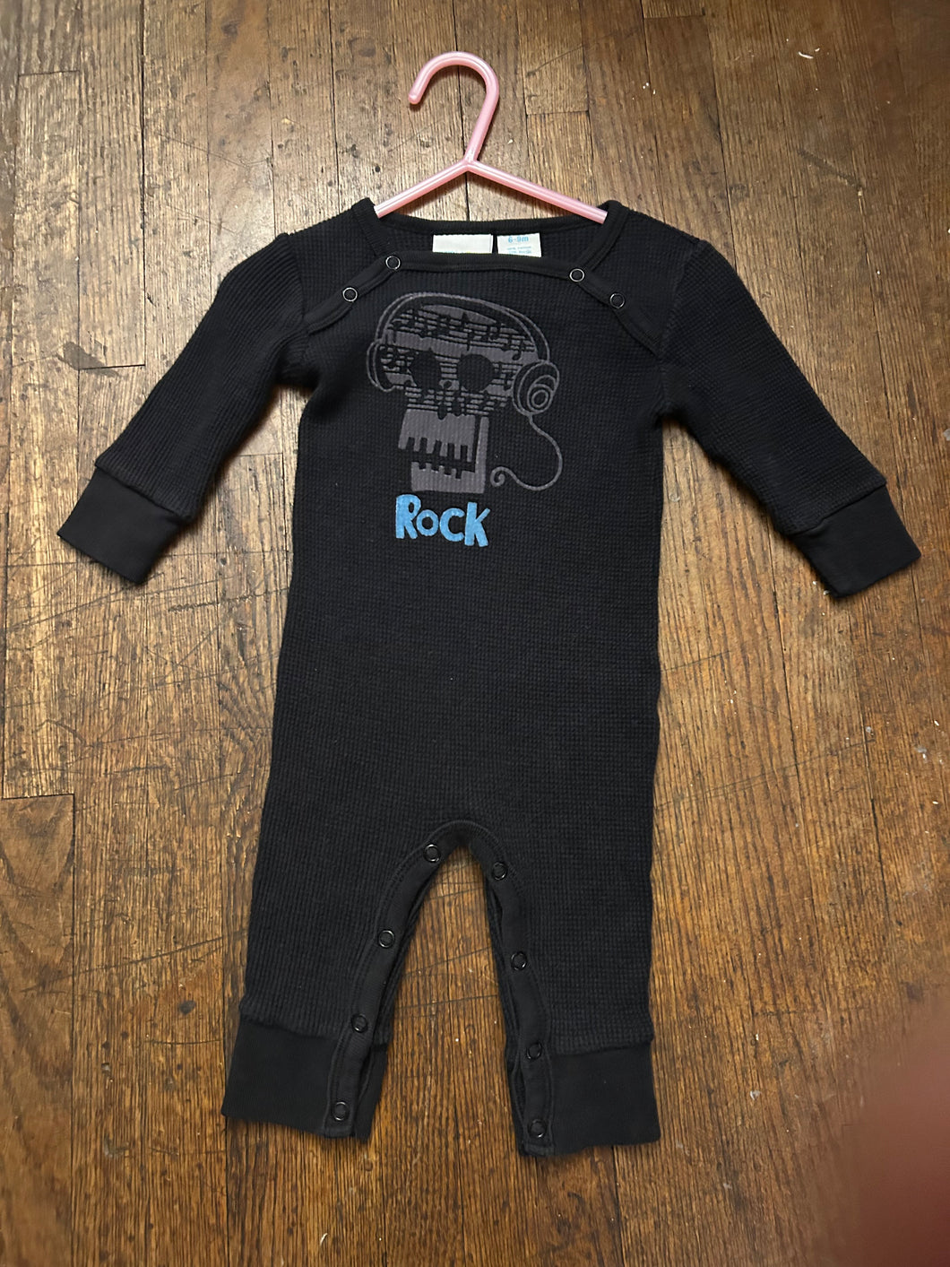 Amy coe skull romper - size 6-9 Months