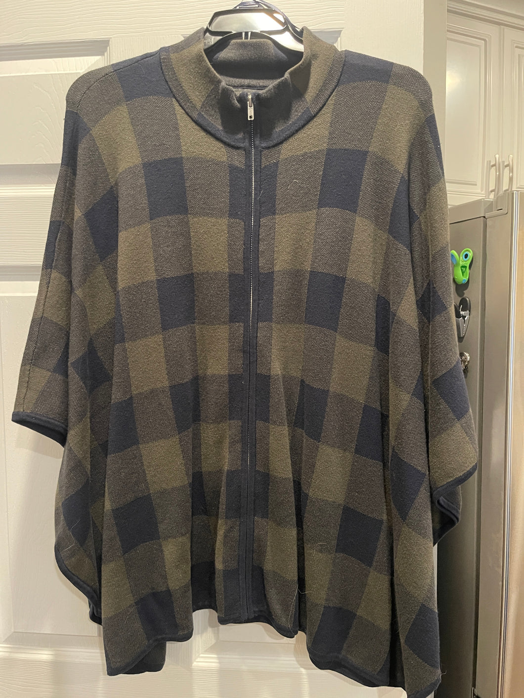 Preswick & Moore Sweater/cape- Like NEW - size Women XXL (20-22)
