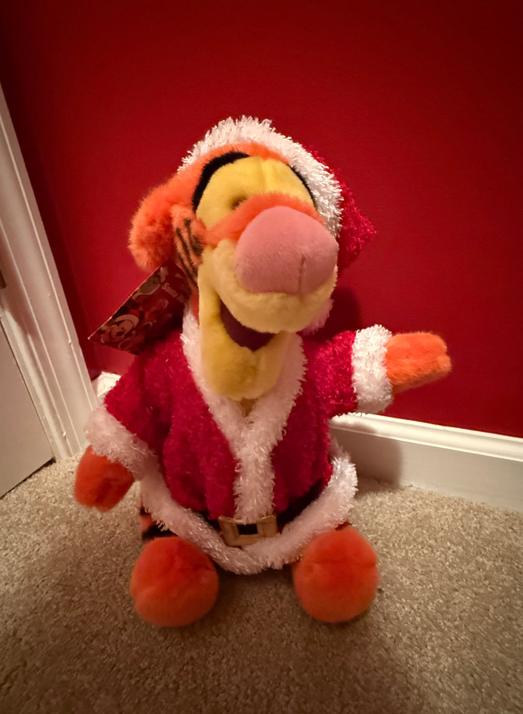 Christmas Tigger Santa's Helper