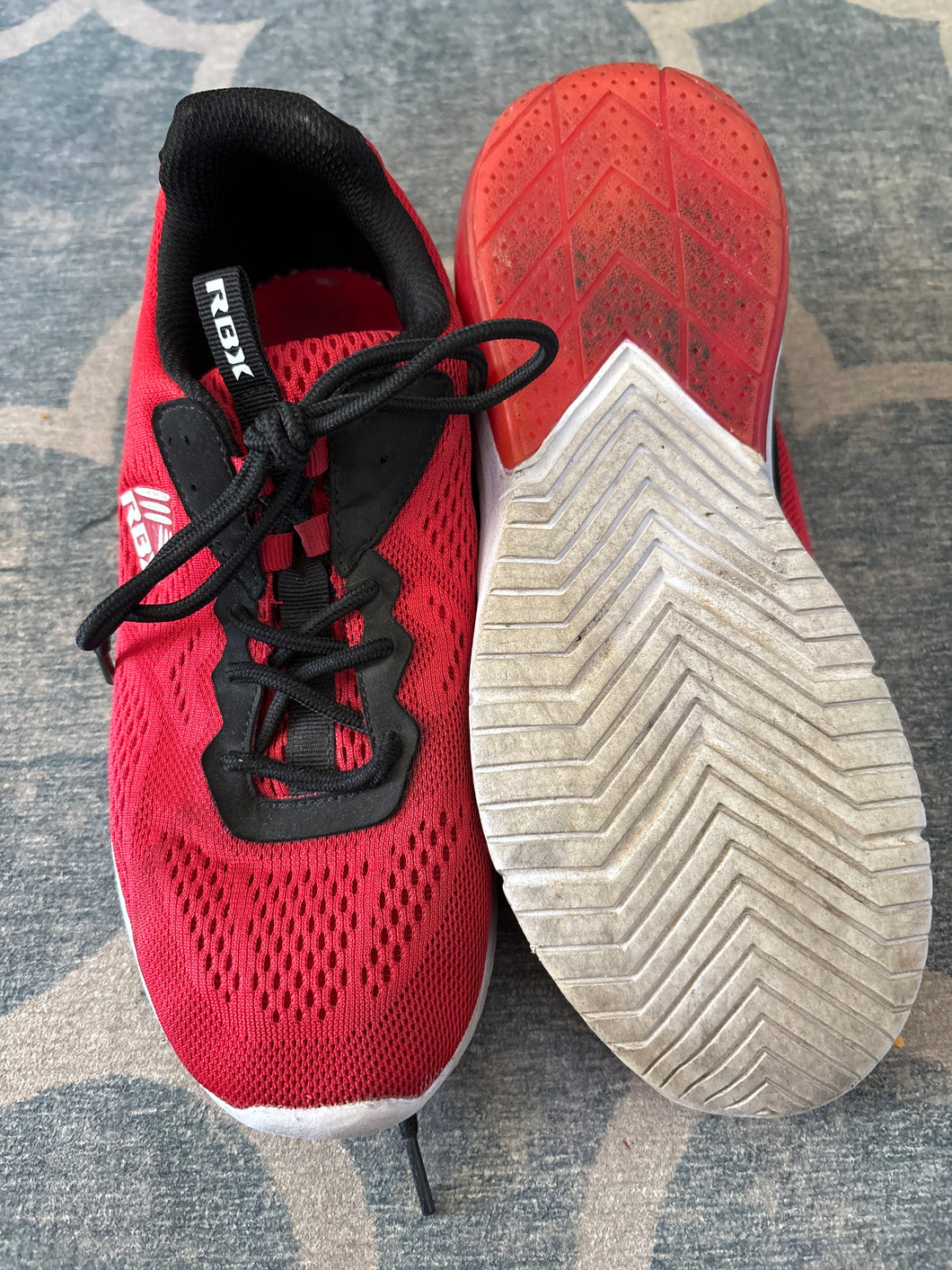 RBX Active Red and black - size shoes-teen 6