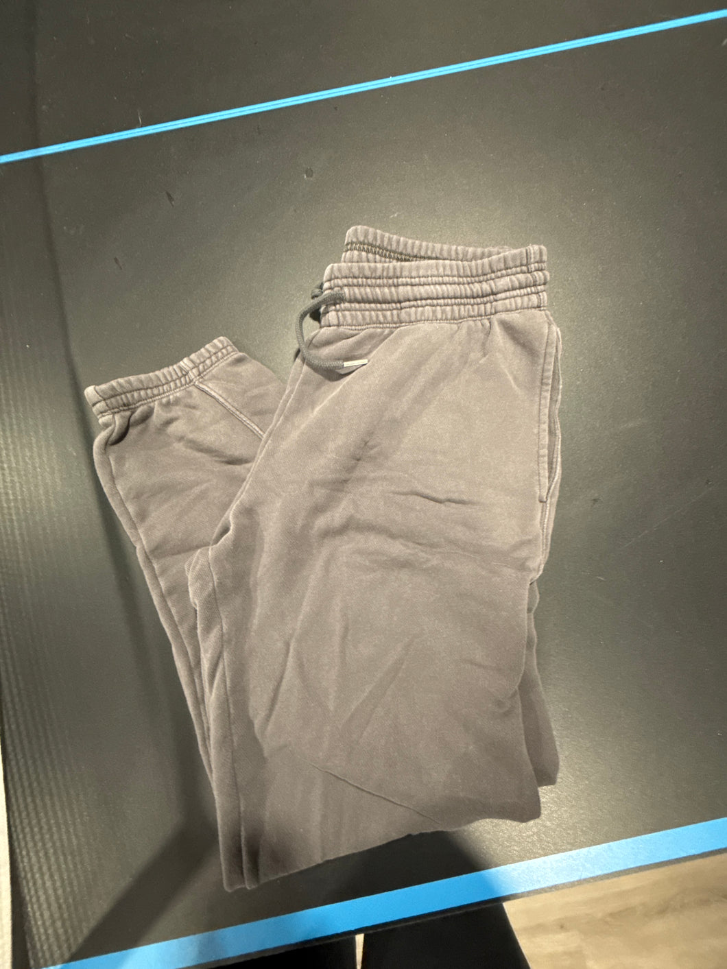 Aerie sz small gray Cinched bottom sweats - size Junior Girls S (3-5)