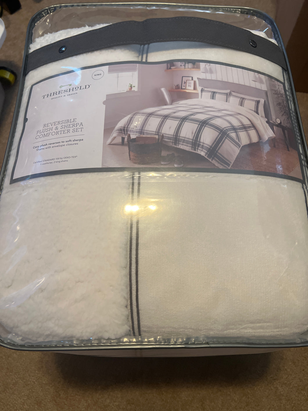 New White Black Comforte Threshold - size King
